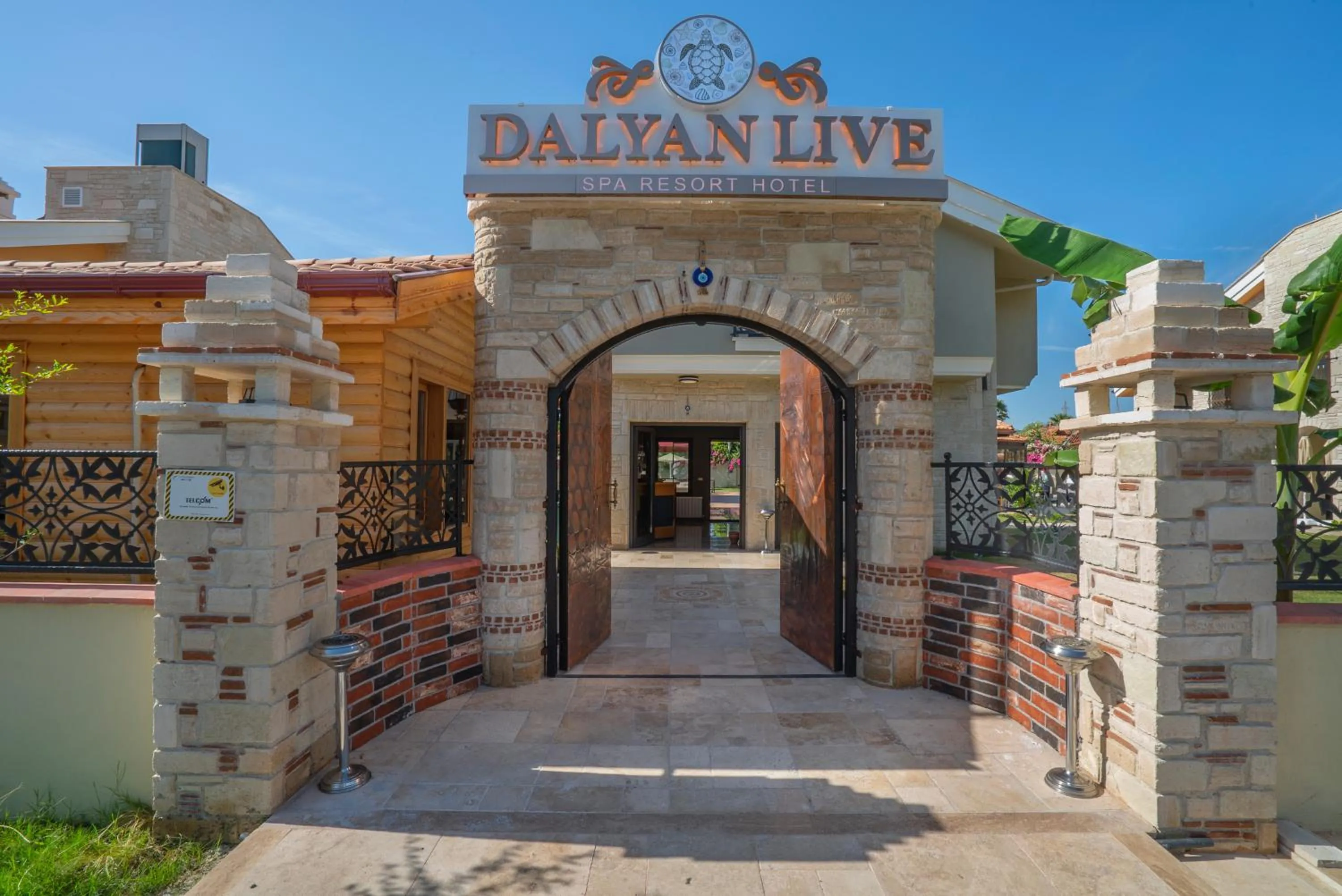 Facade/entrance in Dalyan Live Spa Hotel