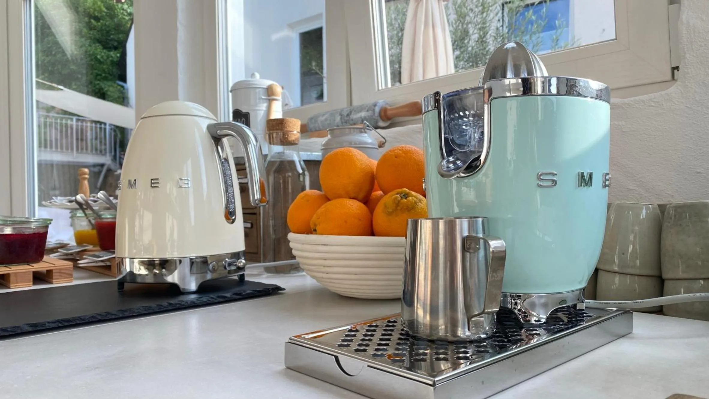 Food and drinks in Haus am Heiner Geißler Platz by Landgasthof Zickler