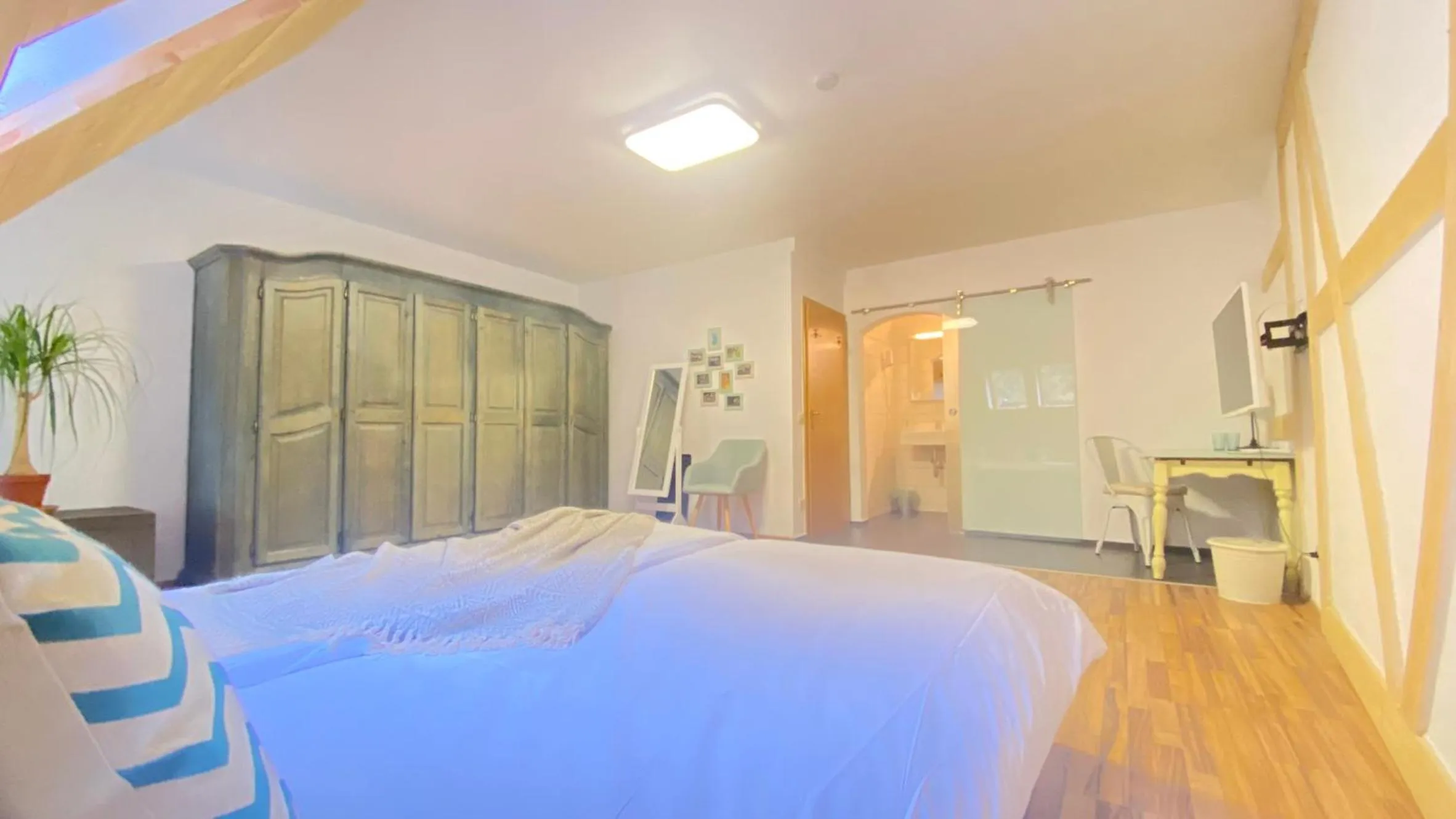 Bed in Haus am Heiner Geißler Platz by Landgasthof Zickler