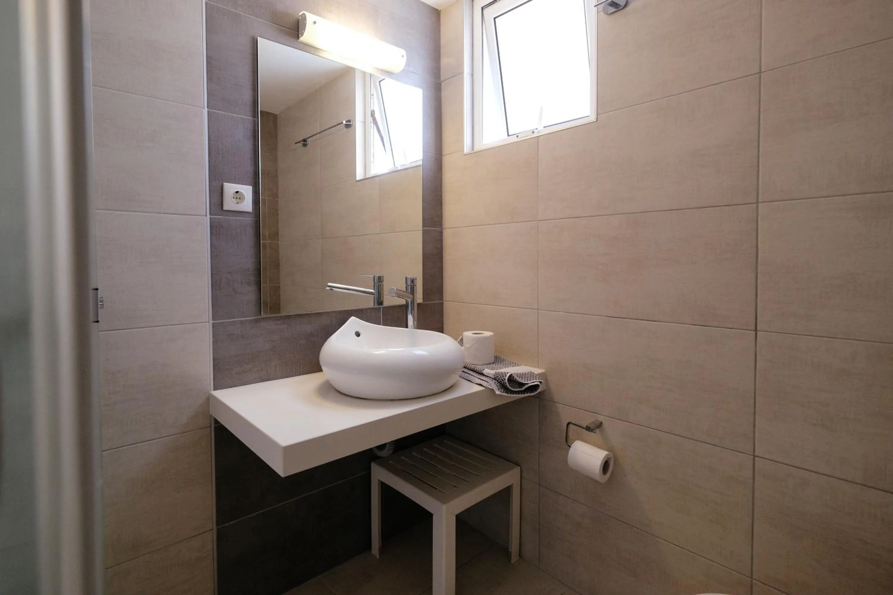 Bathroom in Helena Hotel