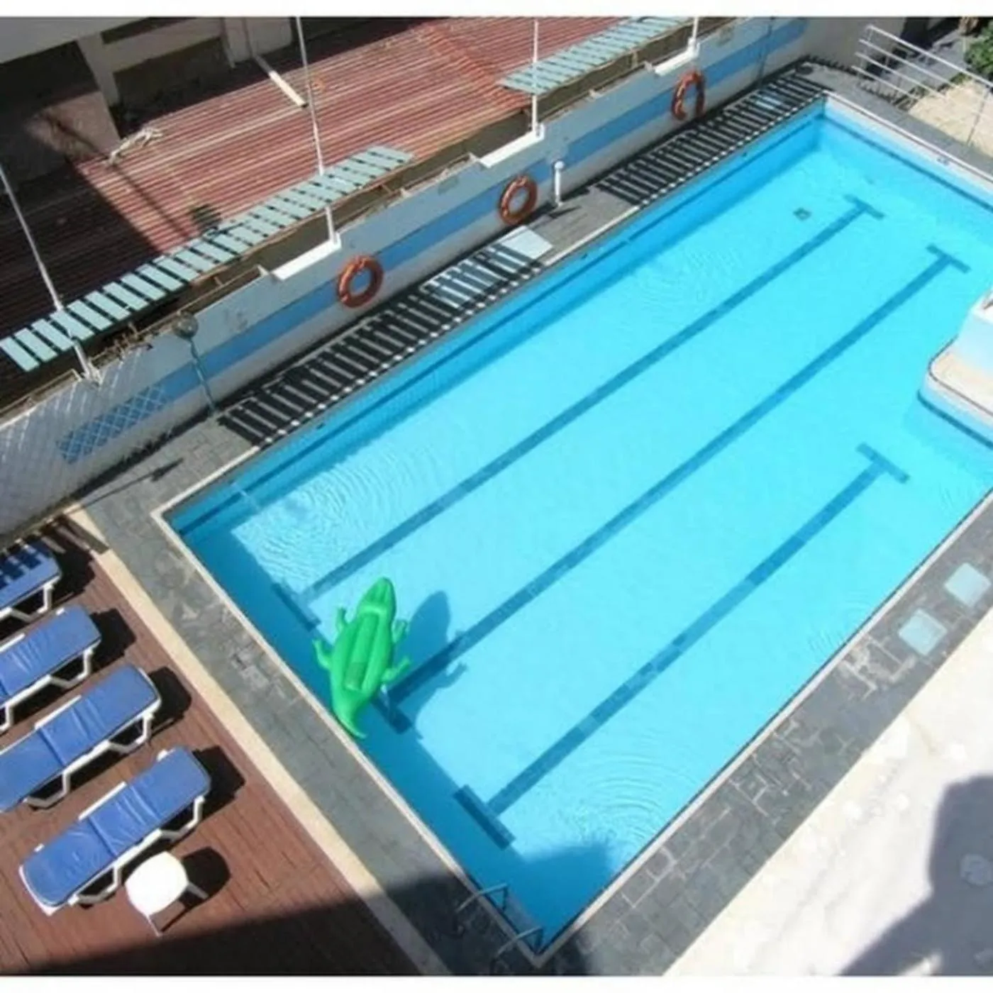 Swimming pool in Helena Hotel