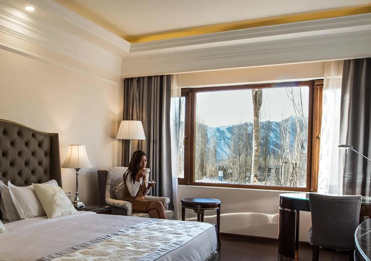 View (from property/room), Bed in The Indus Valley