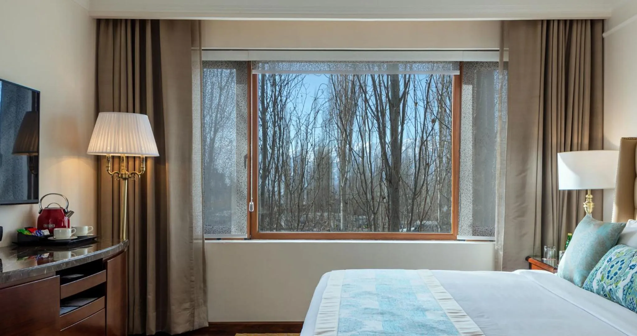 View (from property/room), Bed in The Indus Valley