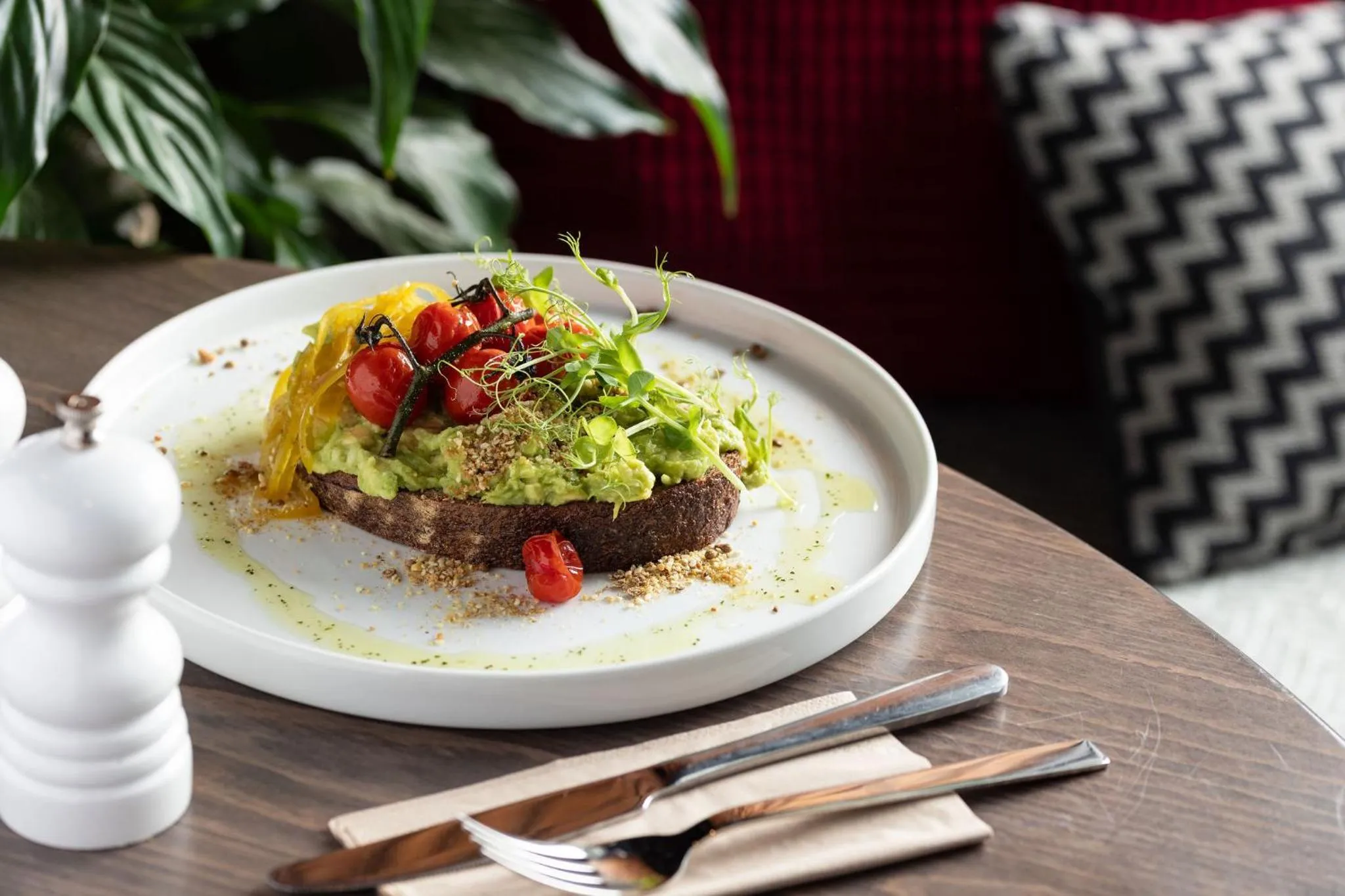 Breakfast in room2 Southampton Hometel