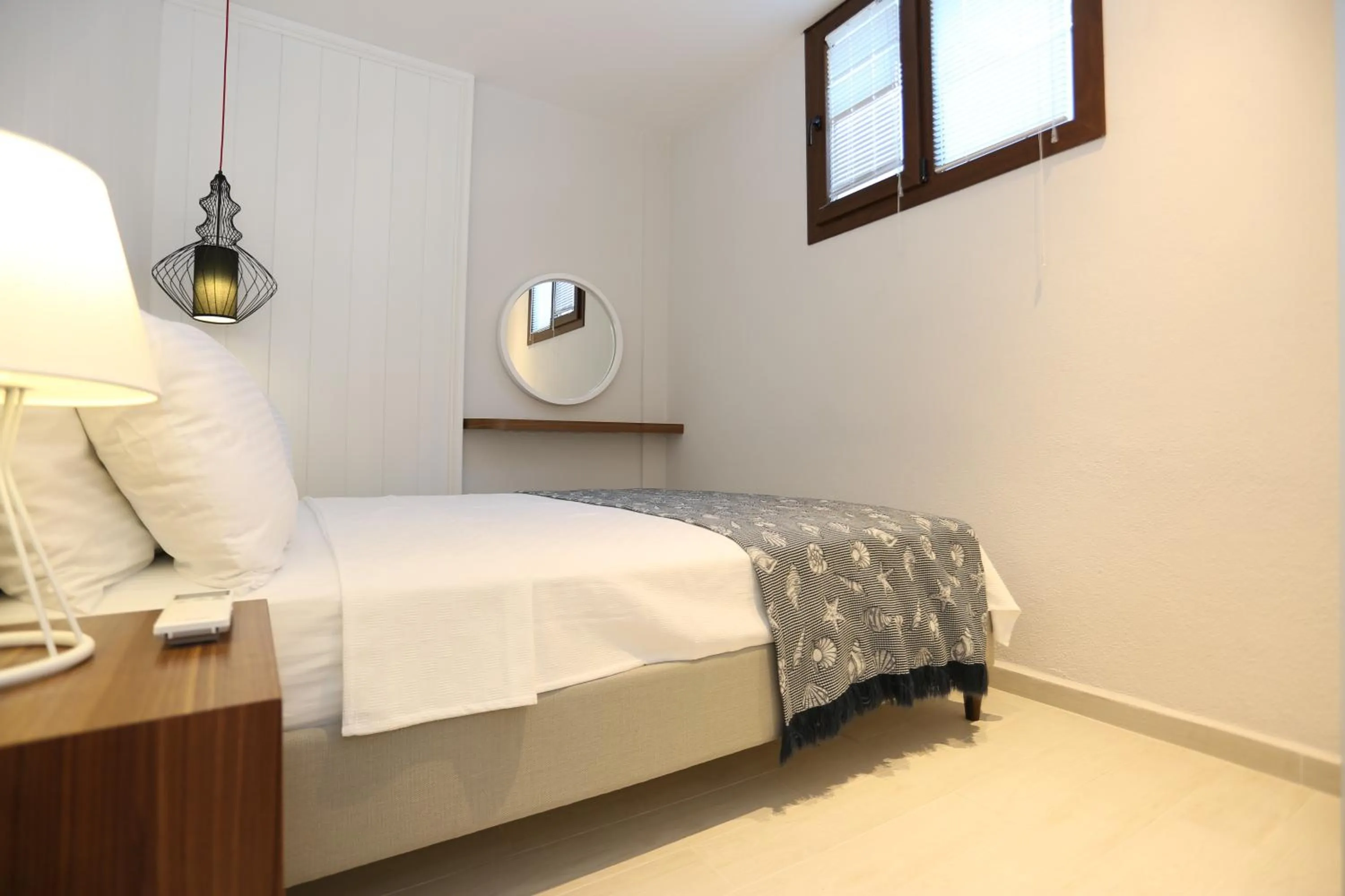 Bedroom, Bed in Alp Suites Pinehill