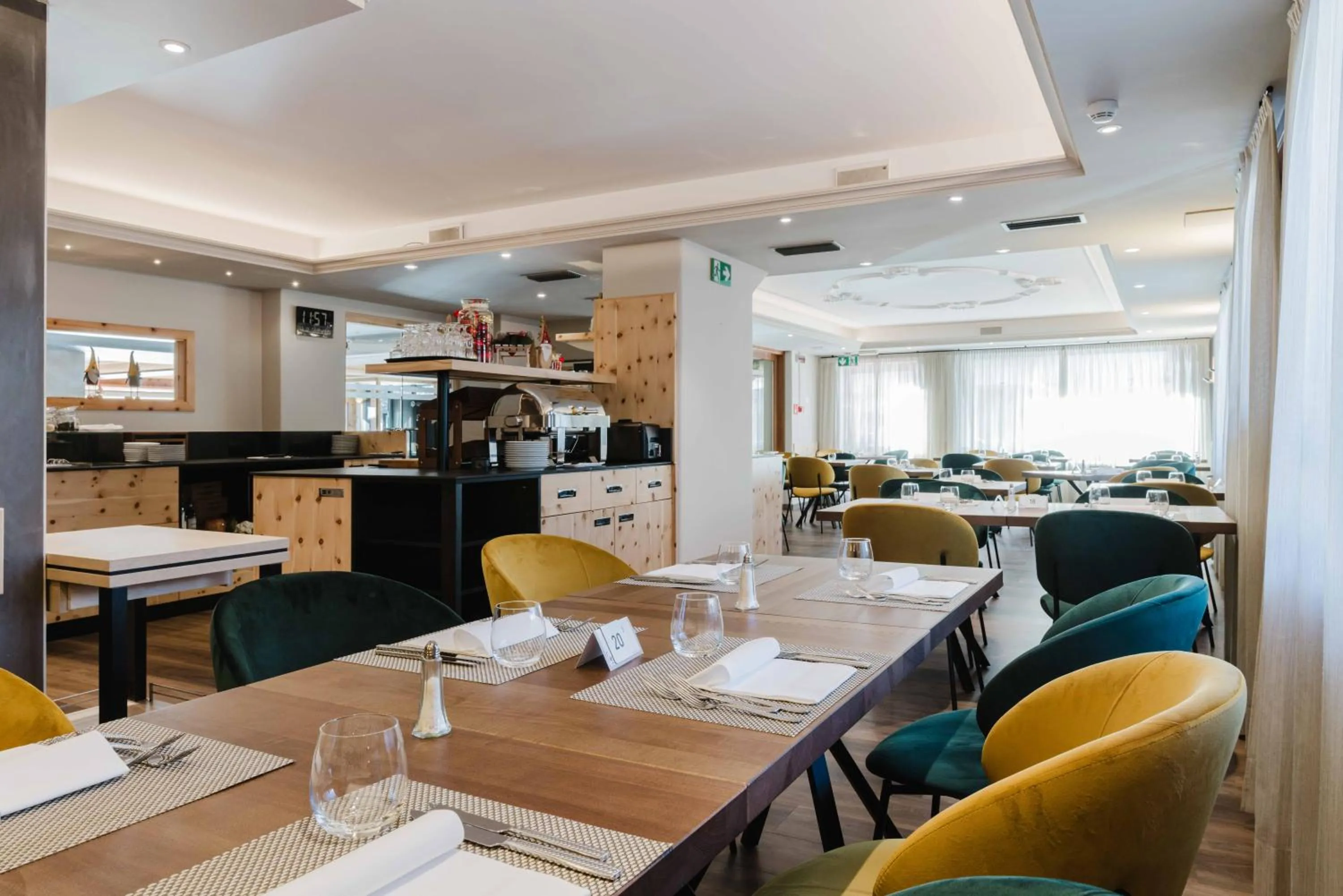 Restaurant/places to eat in Hotel St. Michael