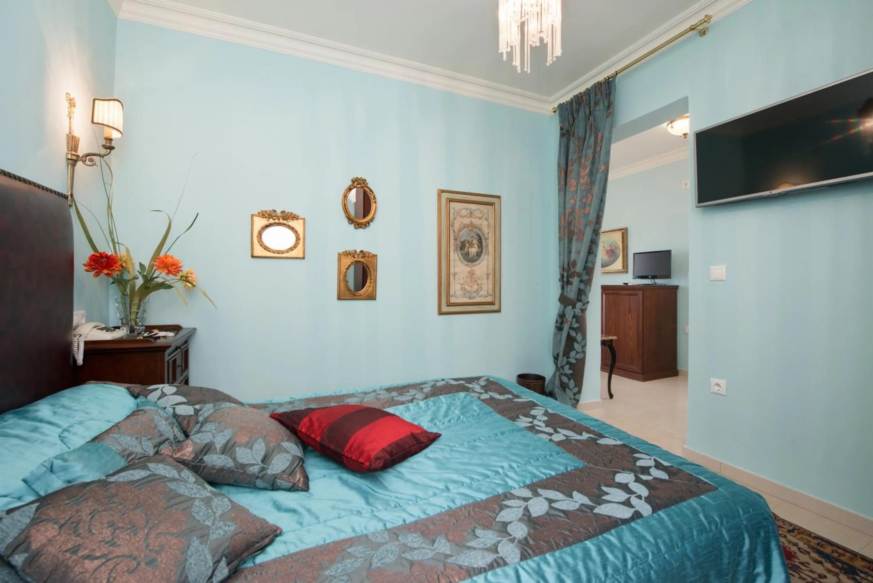 Photo of the whole room, Bed in Enavlion Hotel