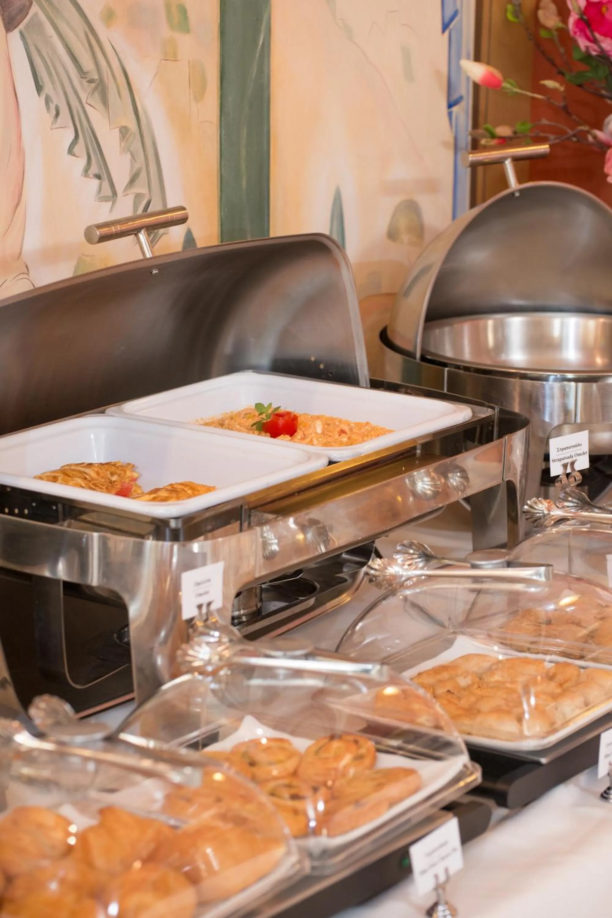 Food in Enavlion Hotel