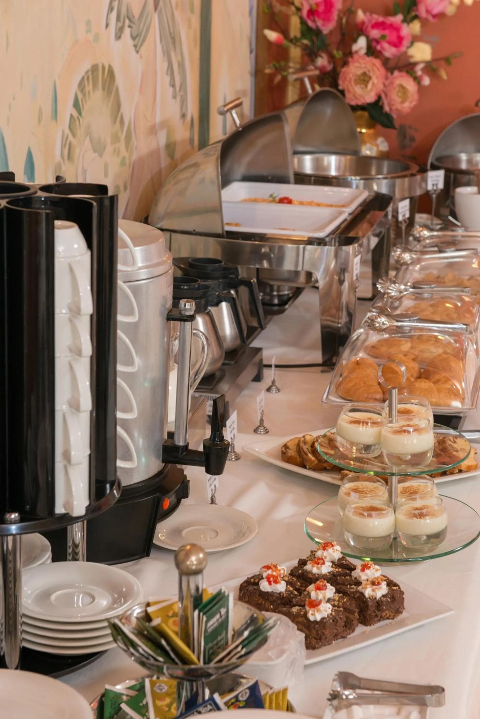 Food in Enavlion Hotel