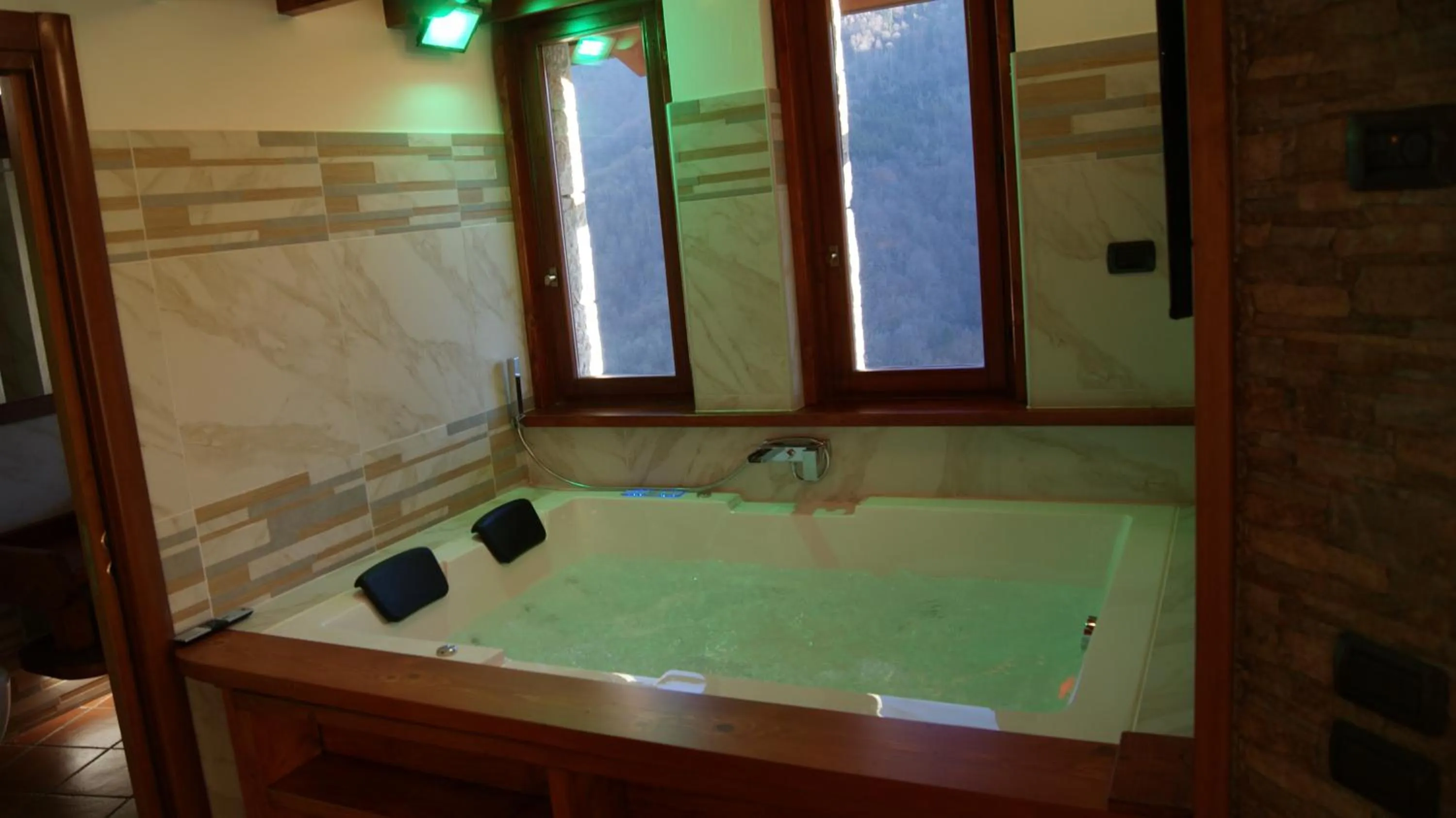 Hot Tub in Resort San Pellegrino Terme