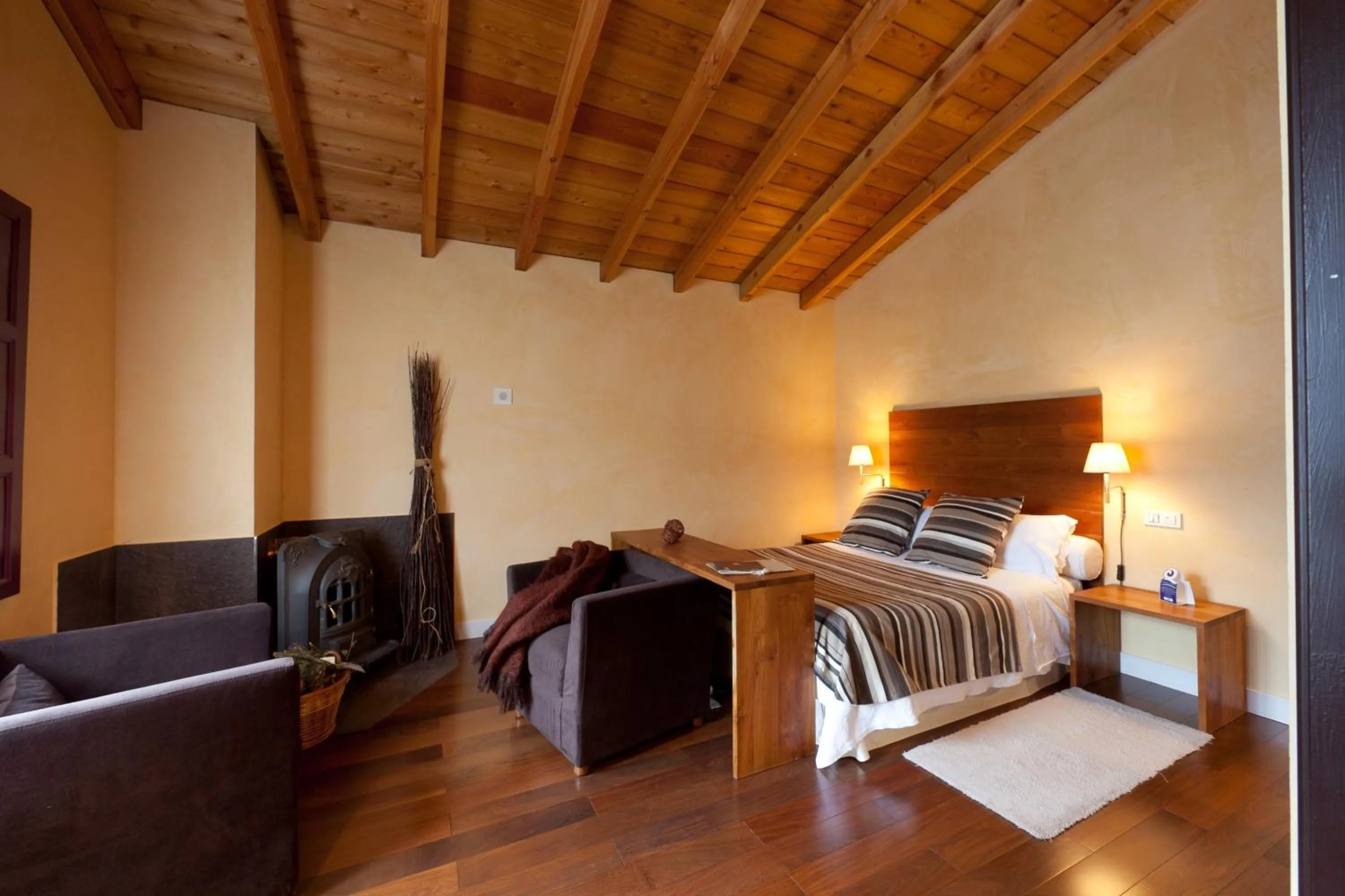 Photo of the whole room, Bed in Casa Rural Etxegorri