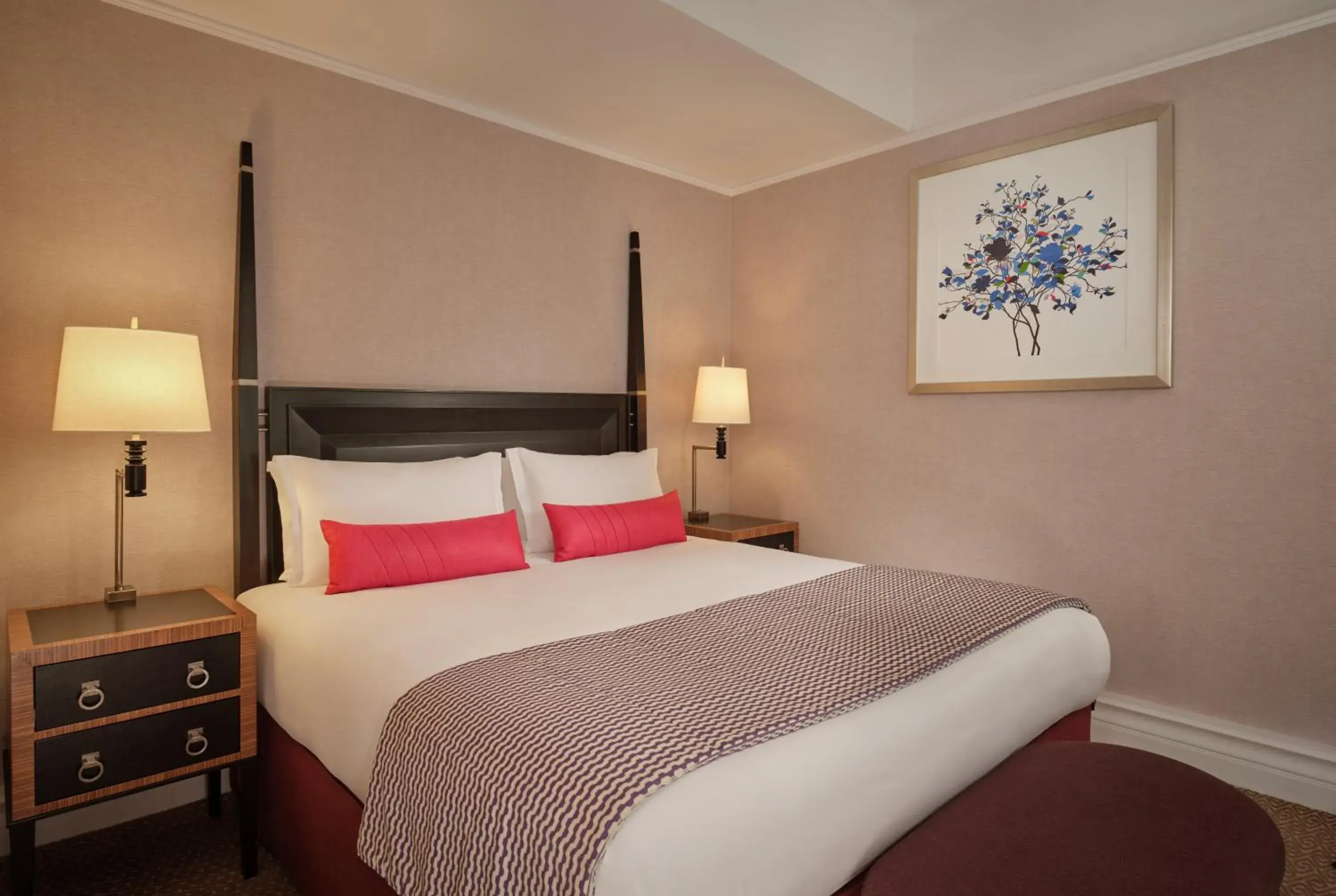 Junior Suite, 1 King, Sofa bed in St. Ermin's Hotel, Autograph Collection Junior Suite, 1 King, Sofa bed in St. Ermin's Hotel, Autograph Collection