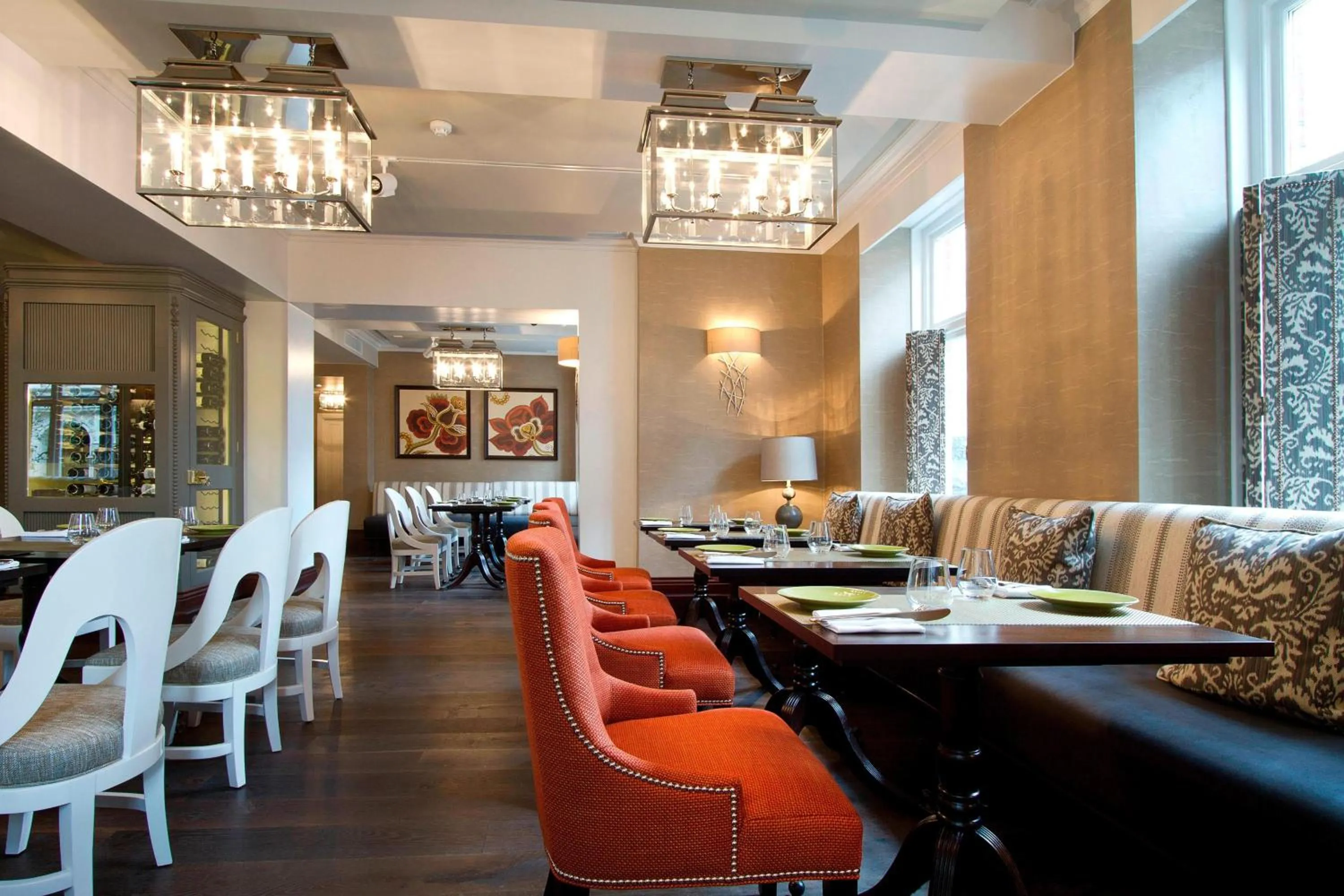 Restaurant/places to eat in St. Ermin's Hotel, Autograph Collection