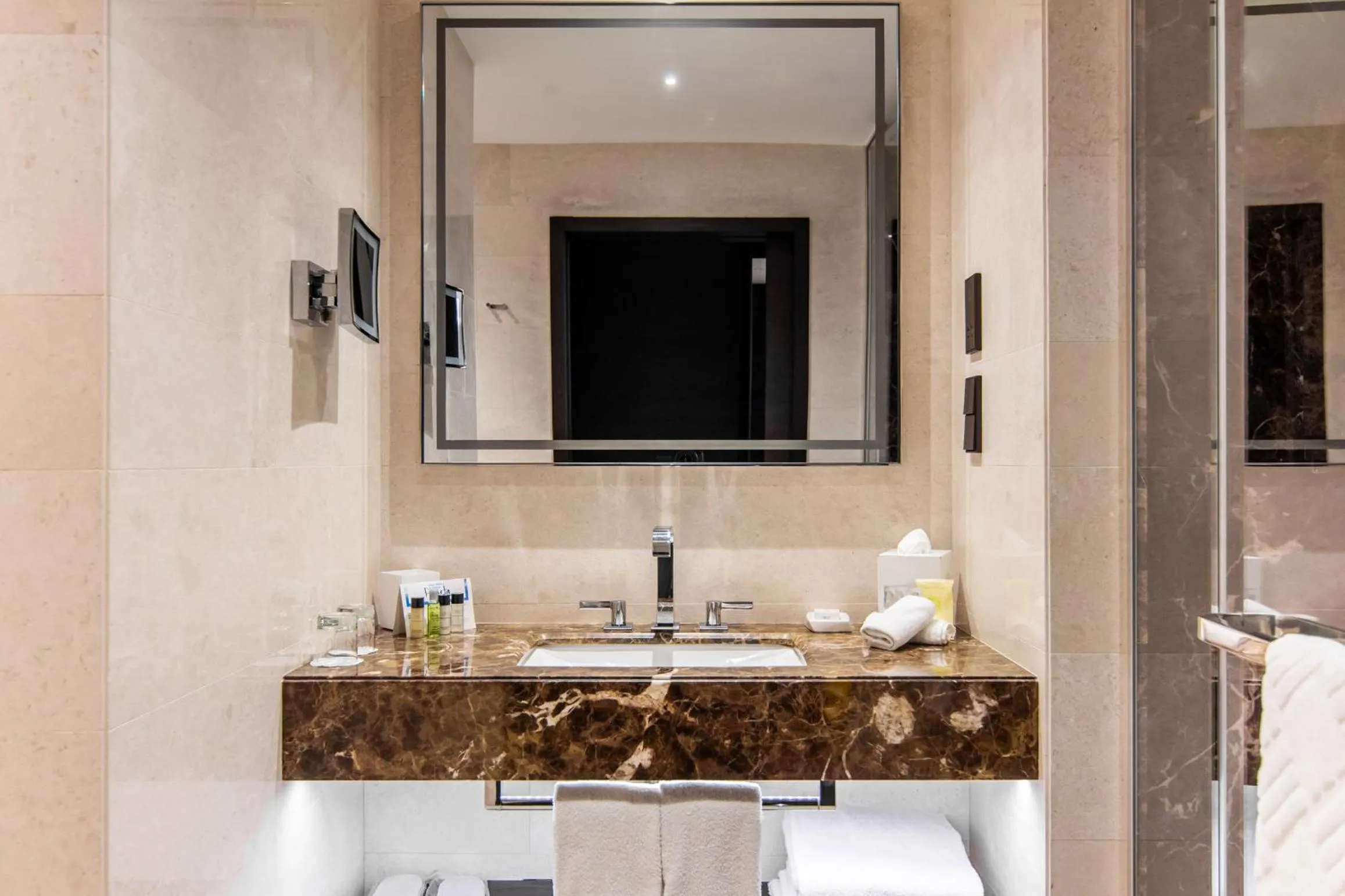 Bathroom in Hilton Belgrade