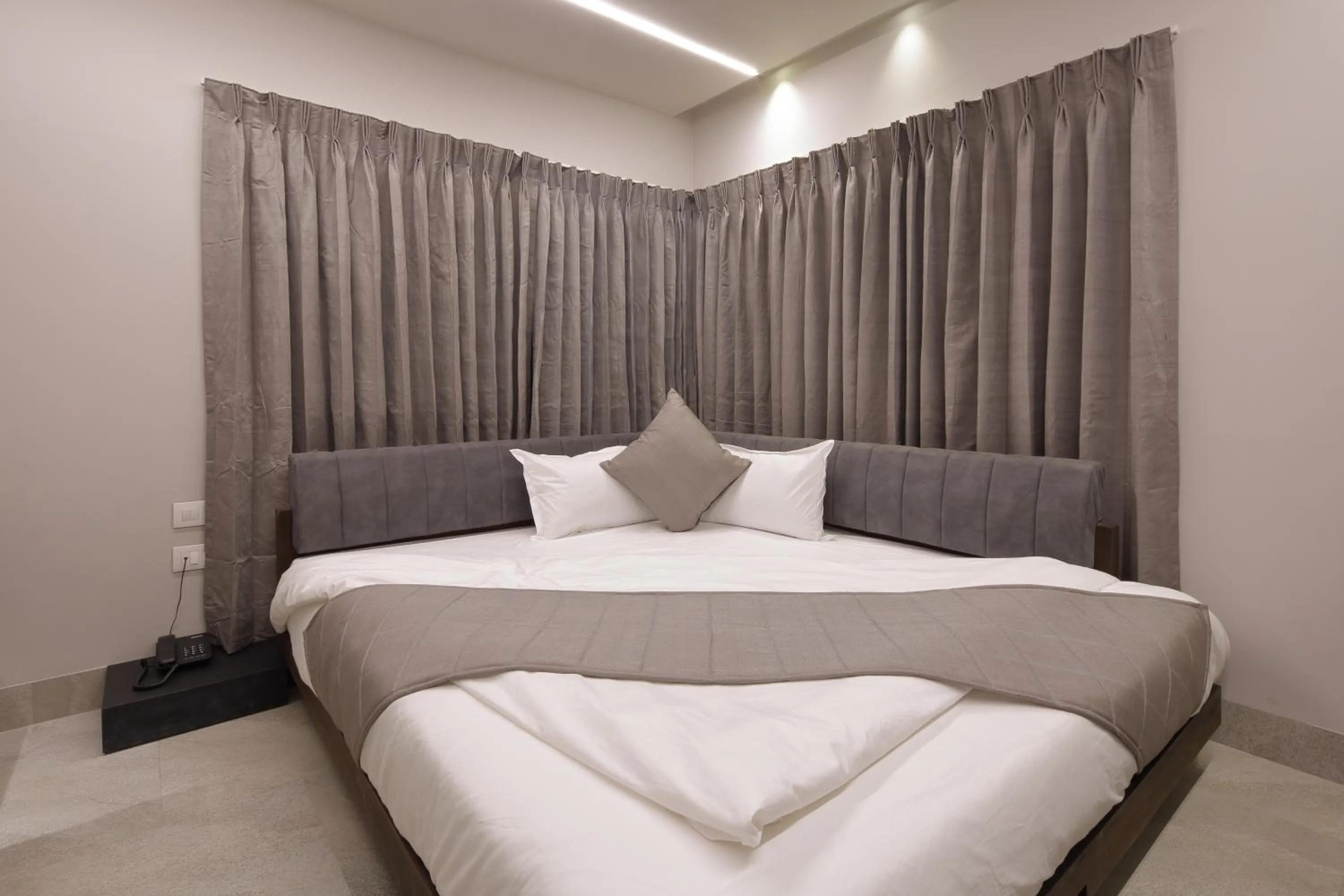 Bed in Hotel Carrefour