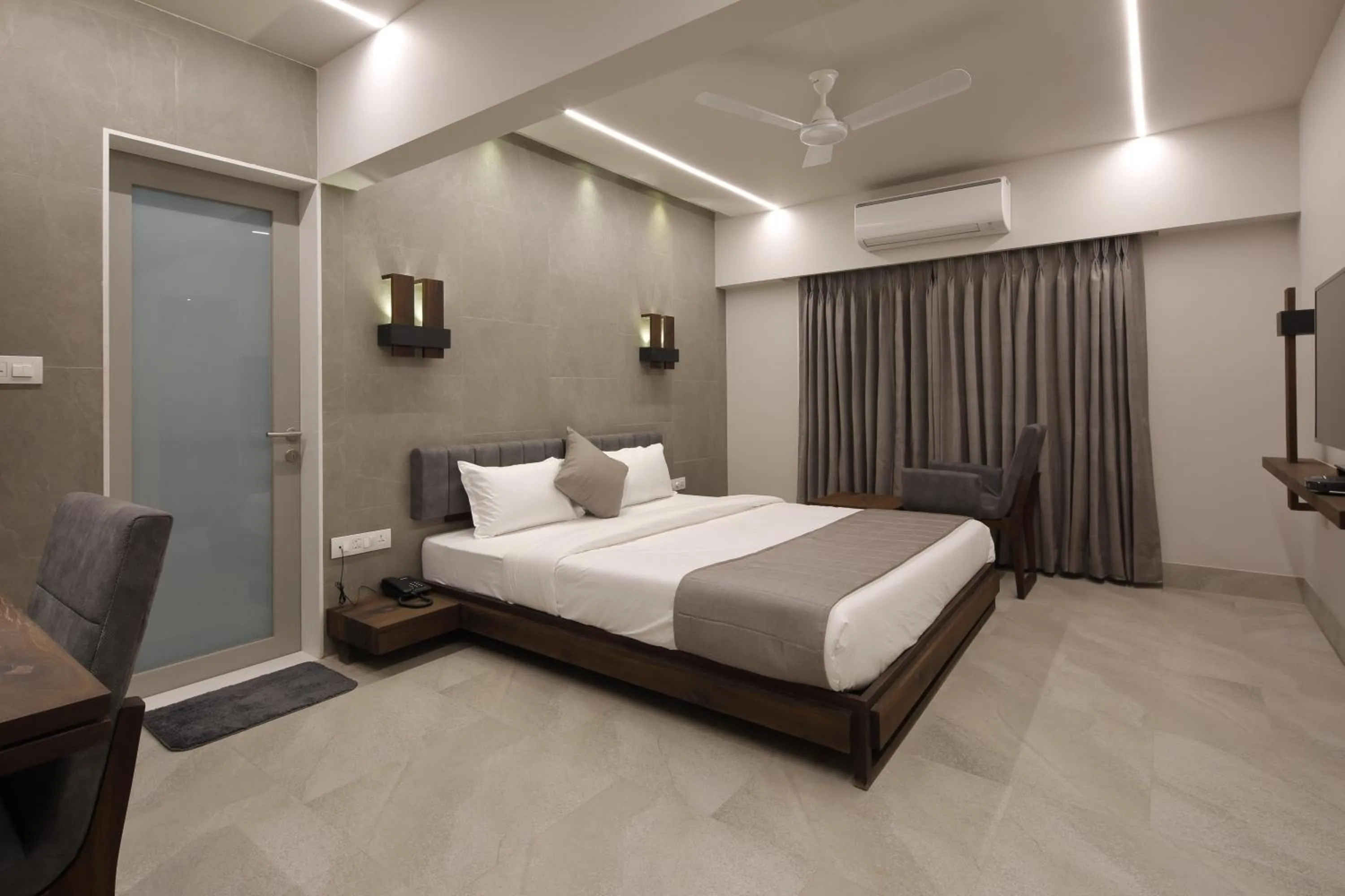 Bed in Hotel Carrefour