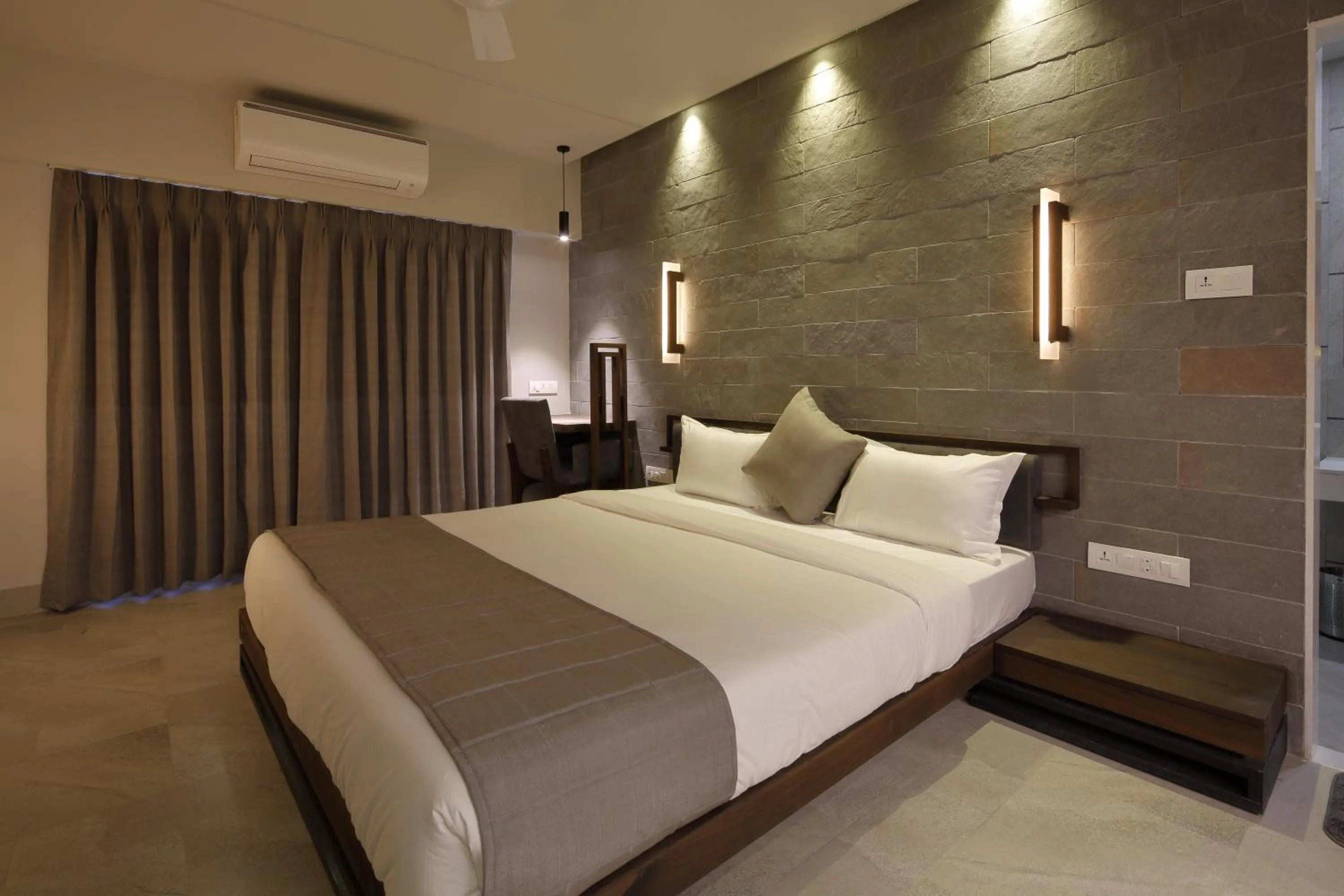 Bed in Hotel Carrefour