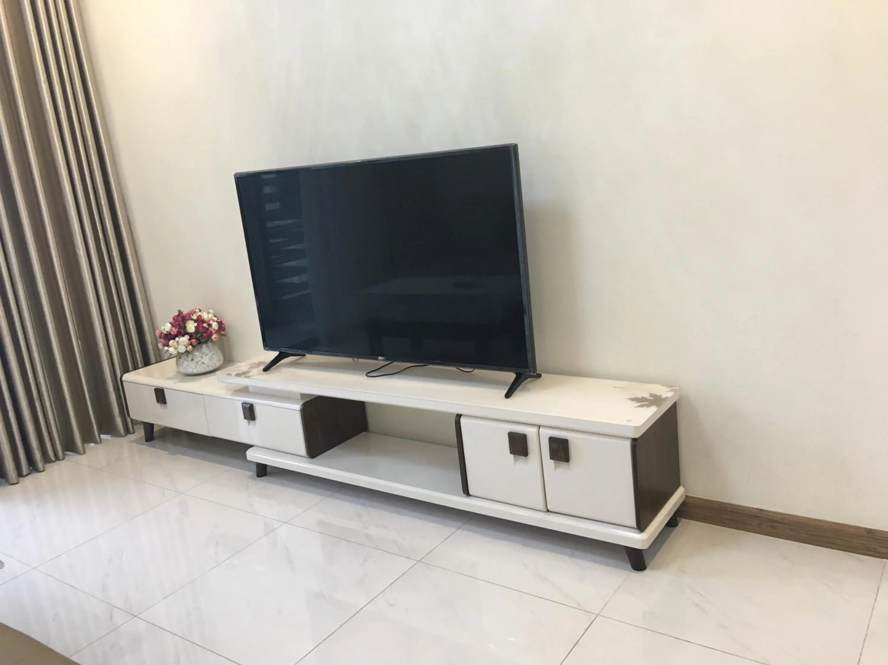 Capitalland's Service Apartment Landmark 1 Vinhomes