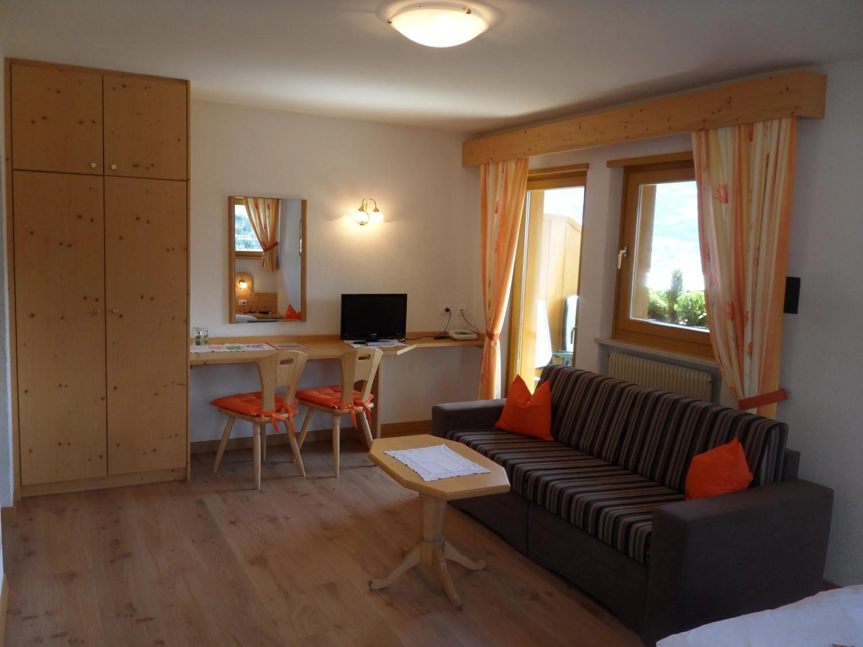 Photo of the whole room in Hotel FleurAlp