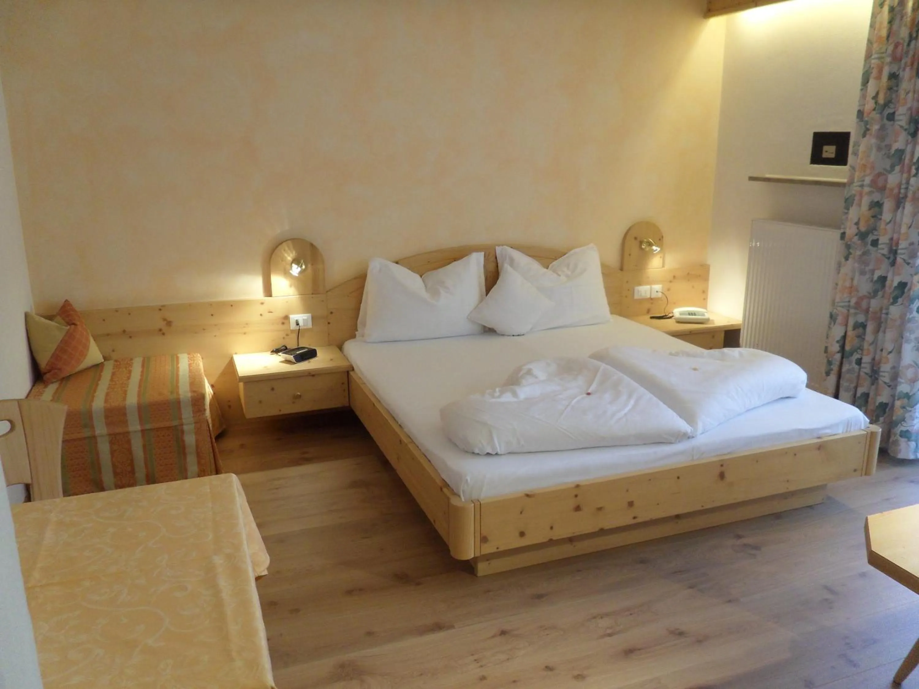 Bed in Hotel FleurAlp