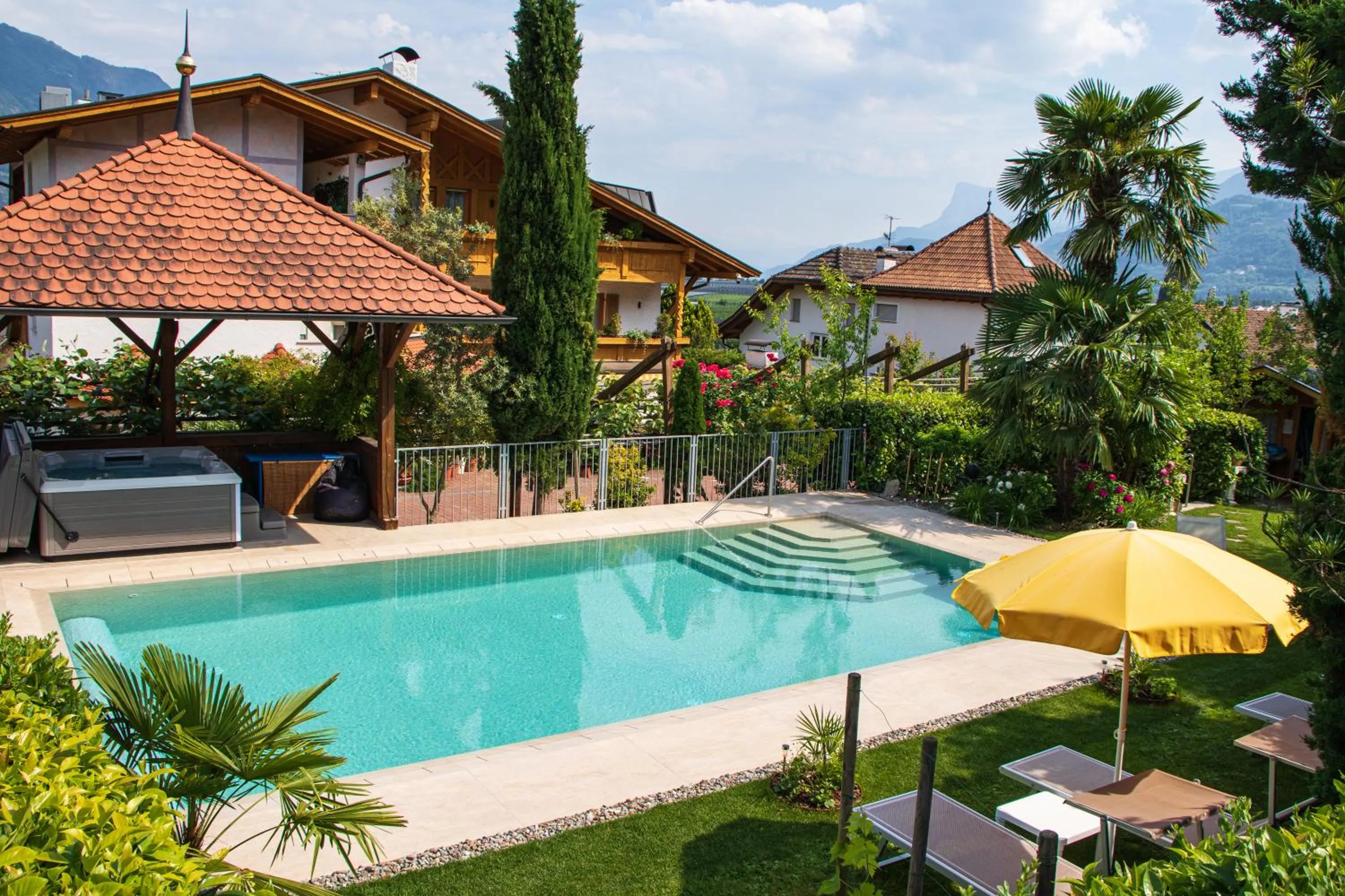 Swimming pool in Hotel FleurAlp