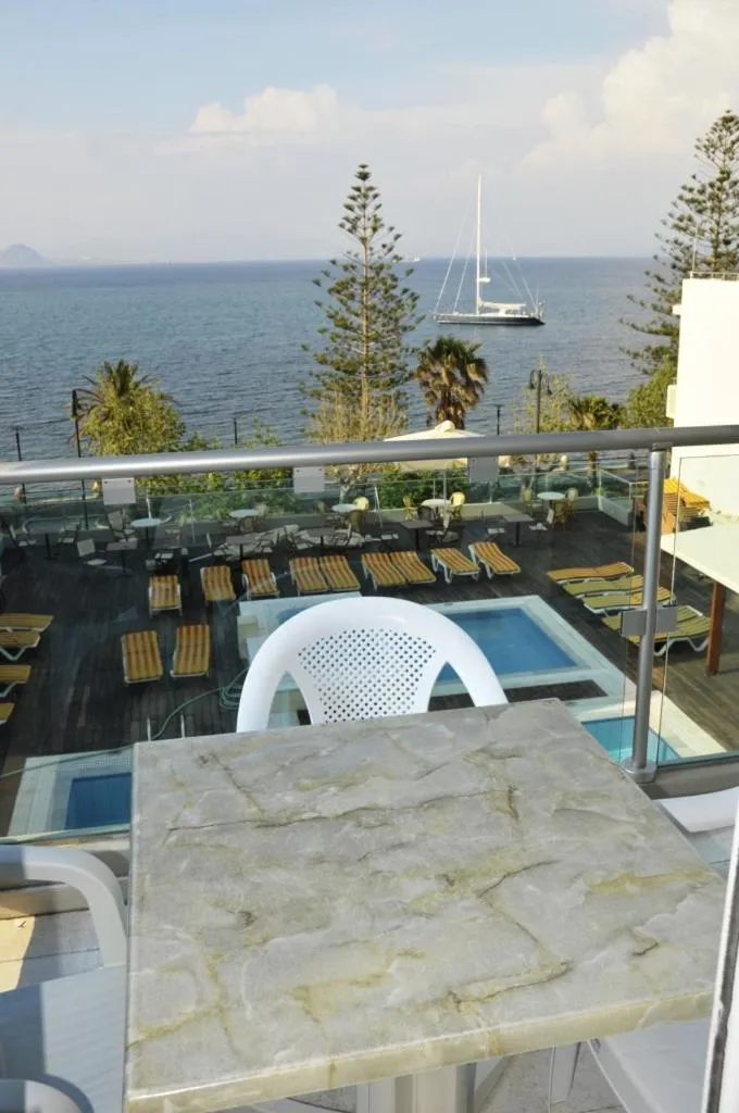 Pool view in Bristol Sea View Apartments