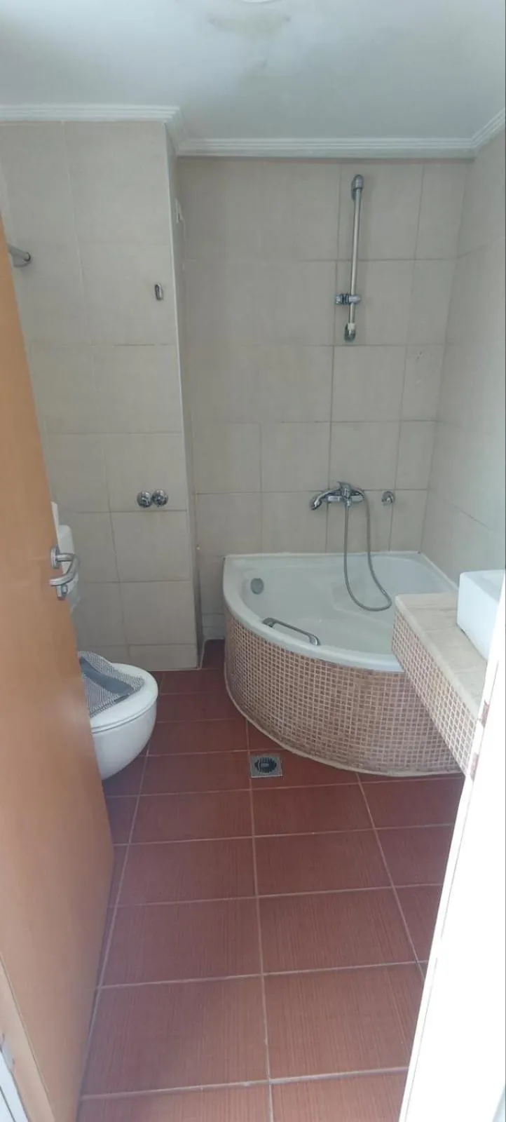 Bathroom in Bristol Sea View Apartments