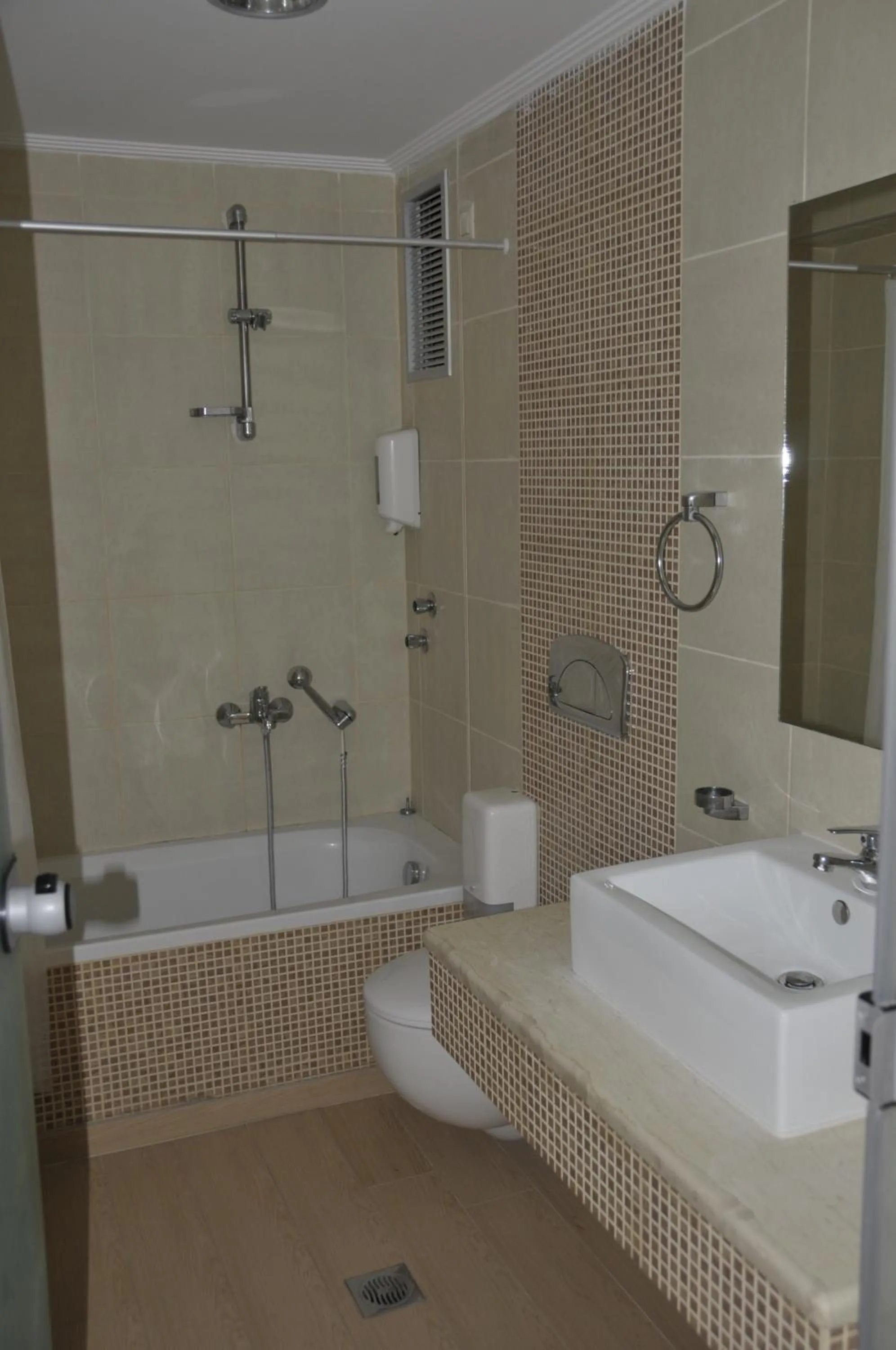 Bathroom in Bristol Sea View Apartments