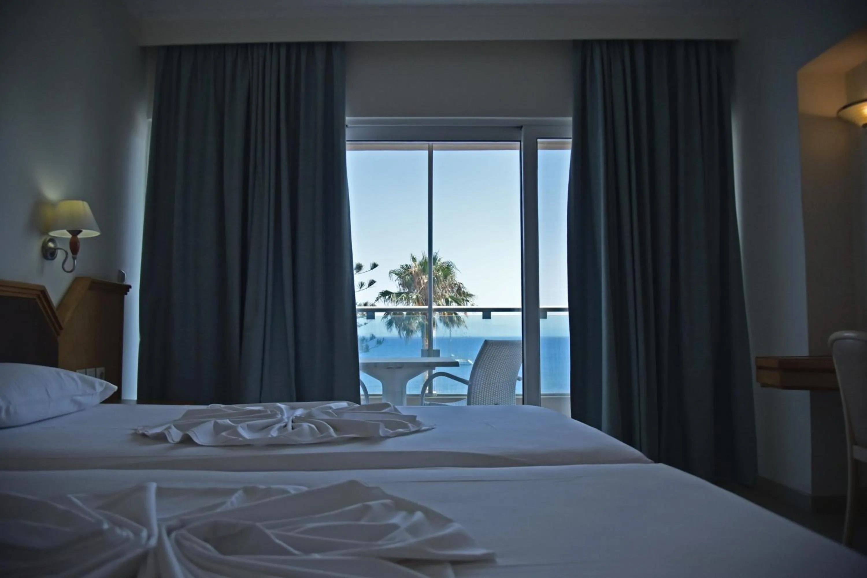 Bedroom, Bed in Bristol Sea View Apartments