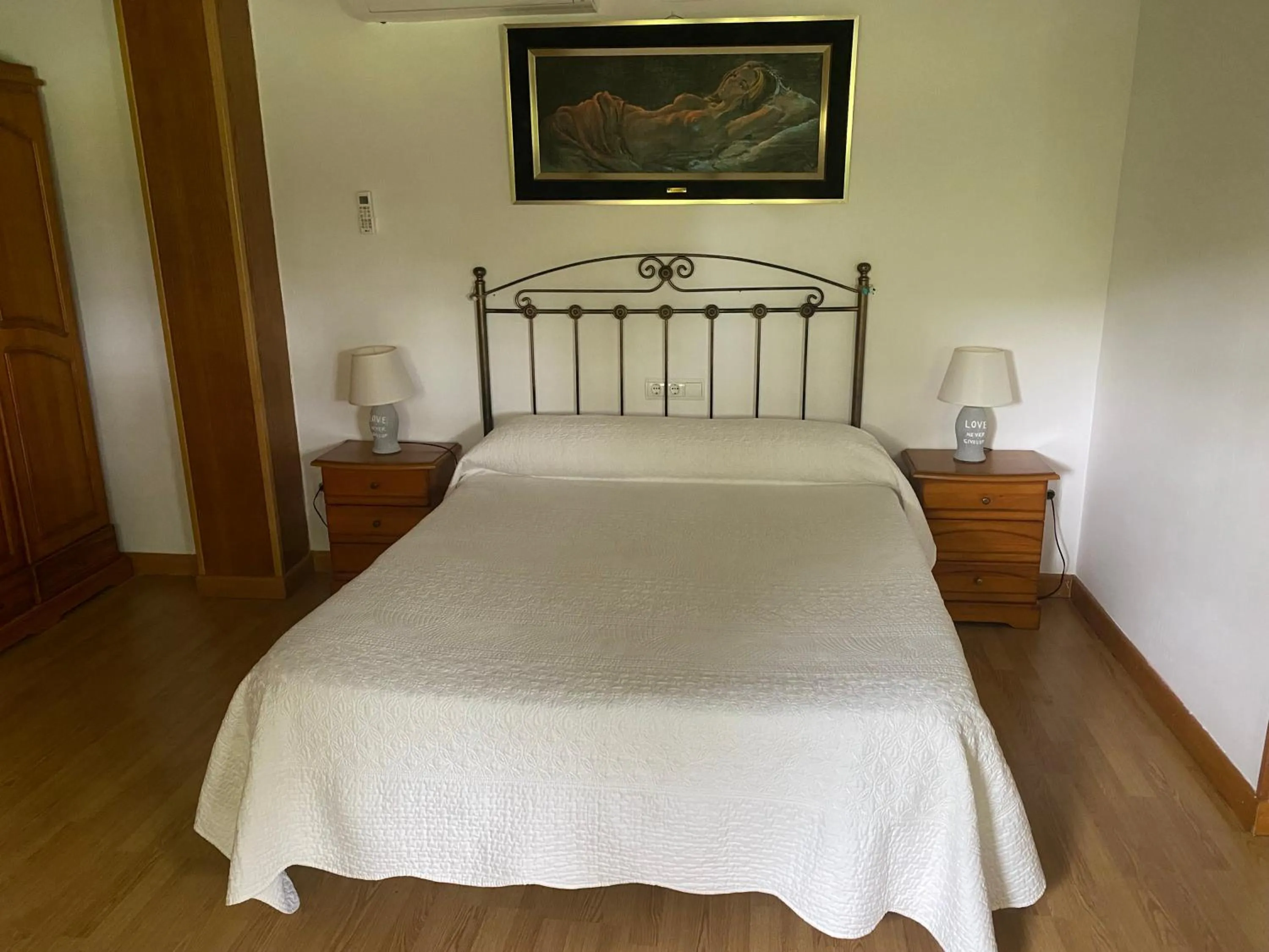 Bed in Hotel Rural Camino Medulas