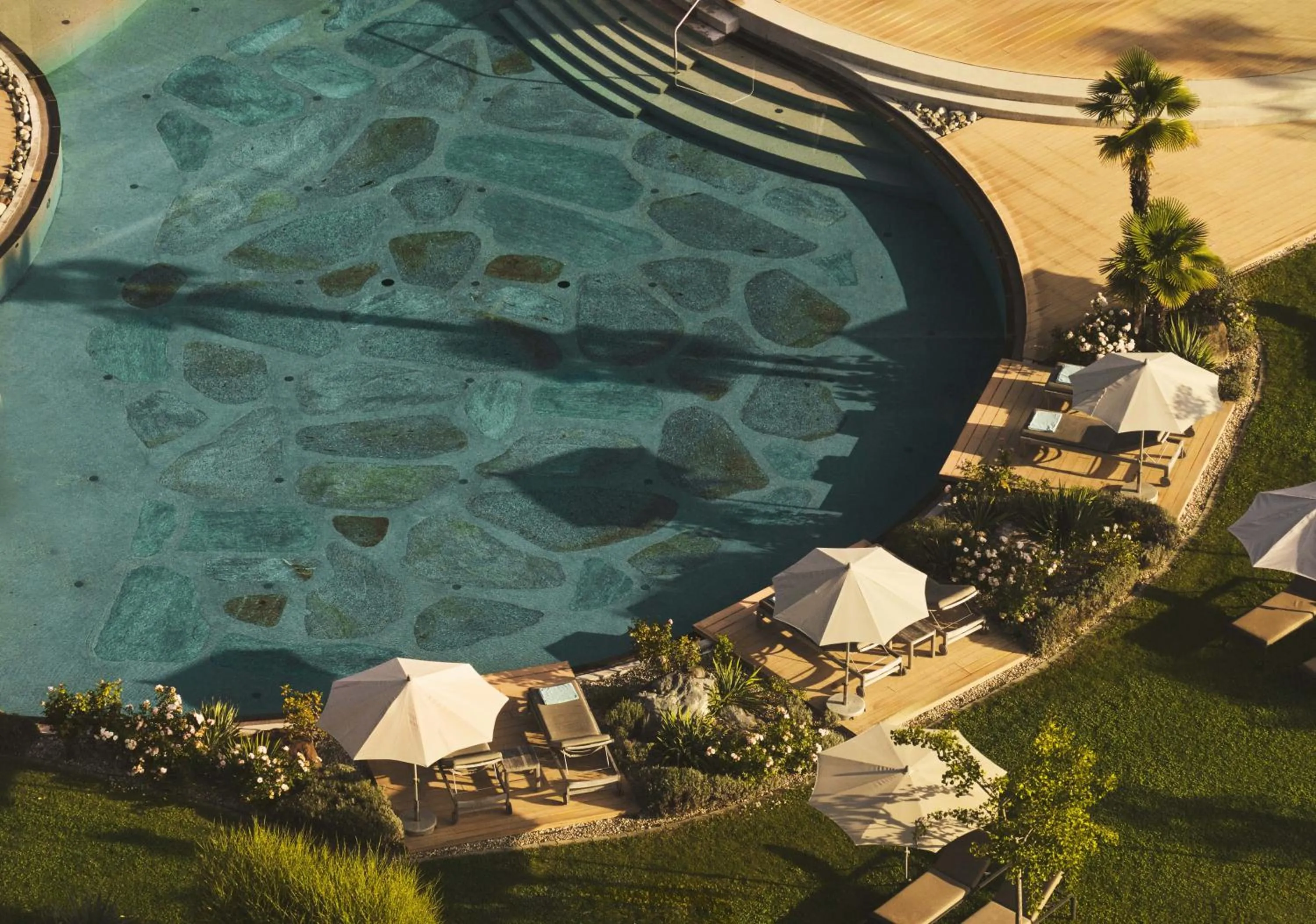 Garden in ALPIANA - green luxury Dolce Vita Hotel