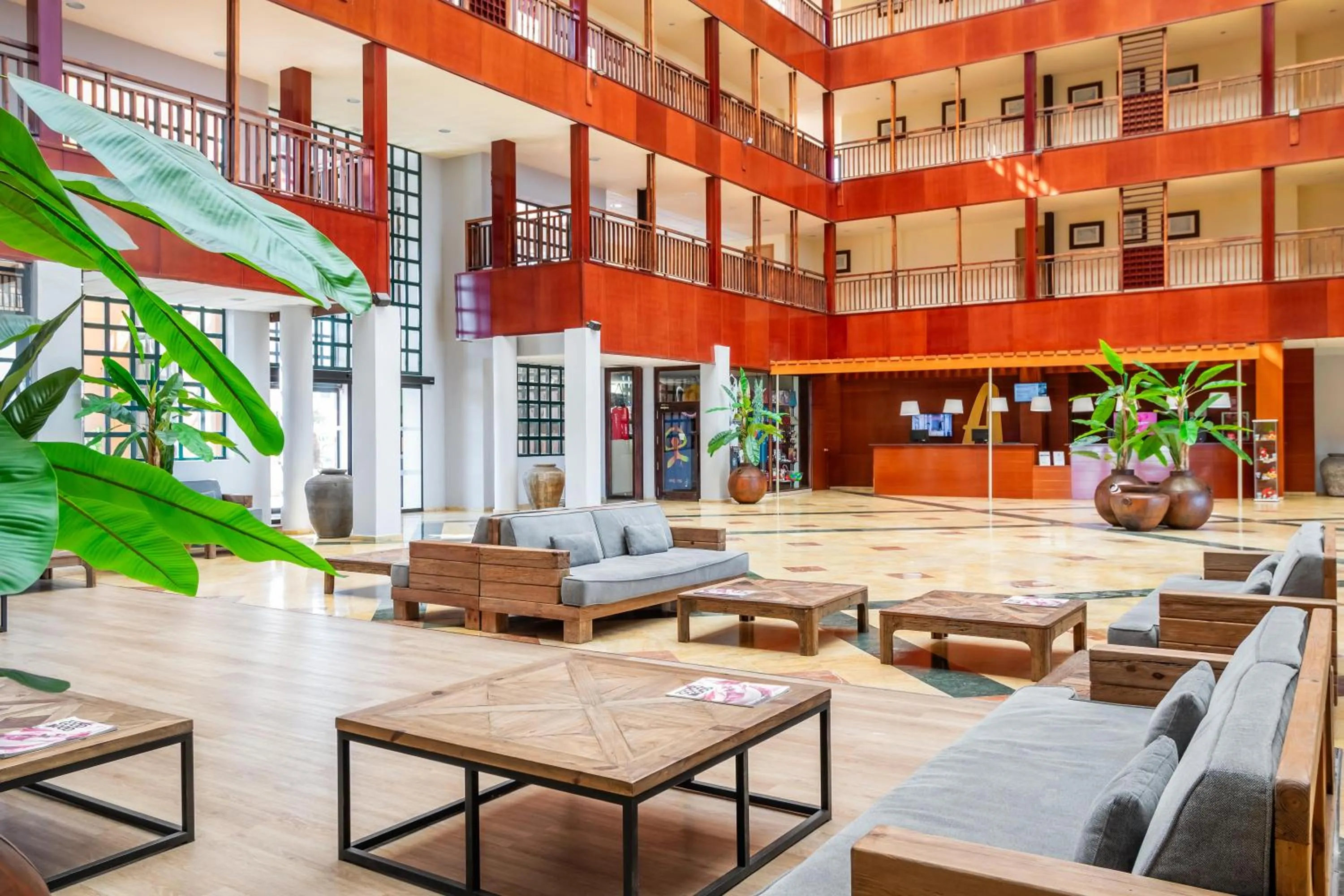 Lobby or reception in ALEGRIA Colonial Mar Aquafun