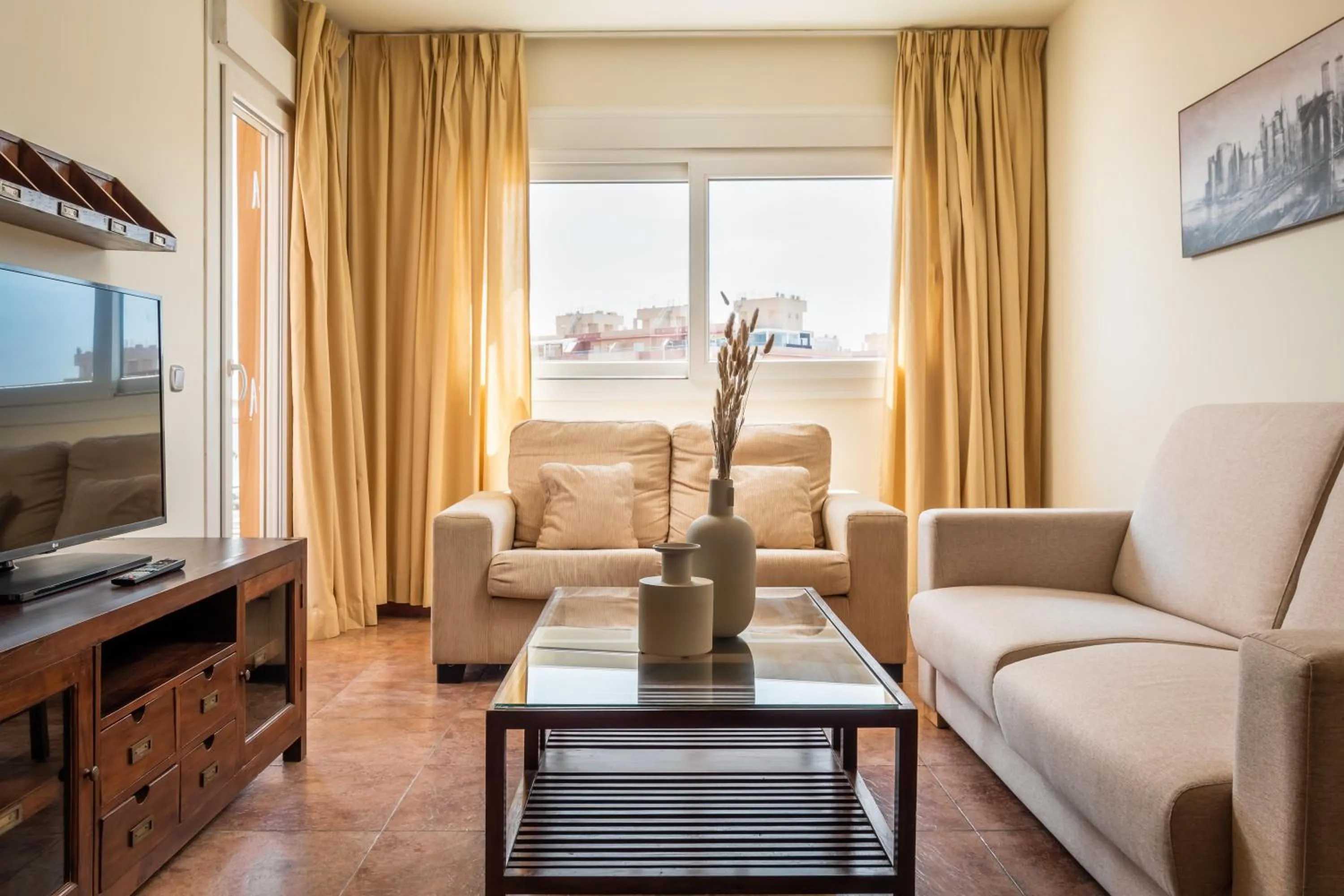 Photo of the whole room in ALEGRIA Colonial Mar Aquafun