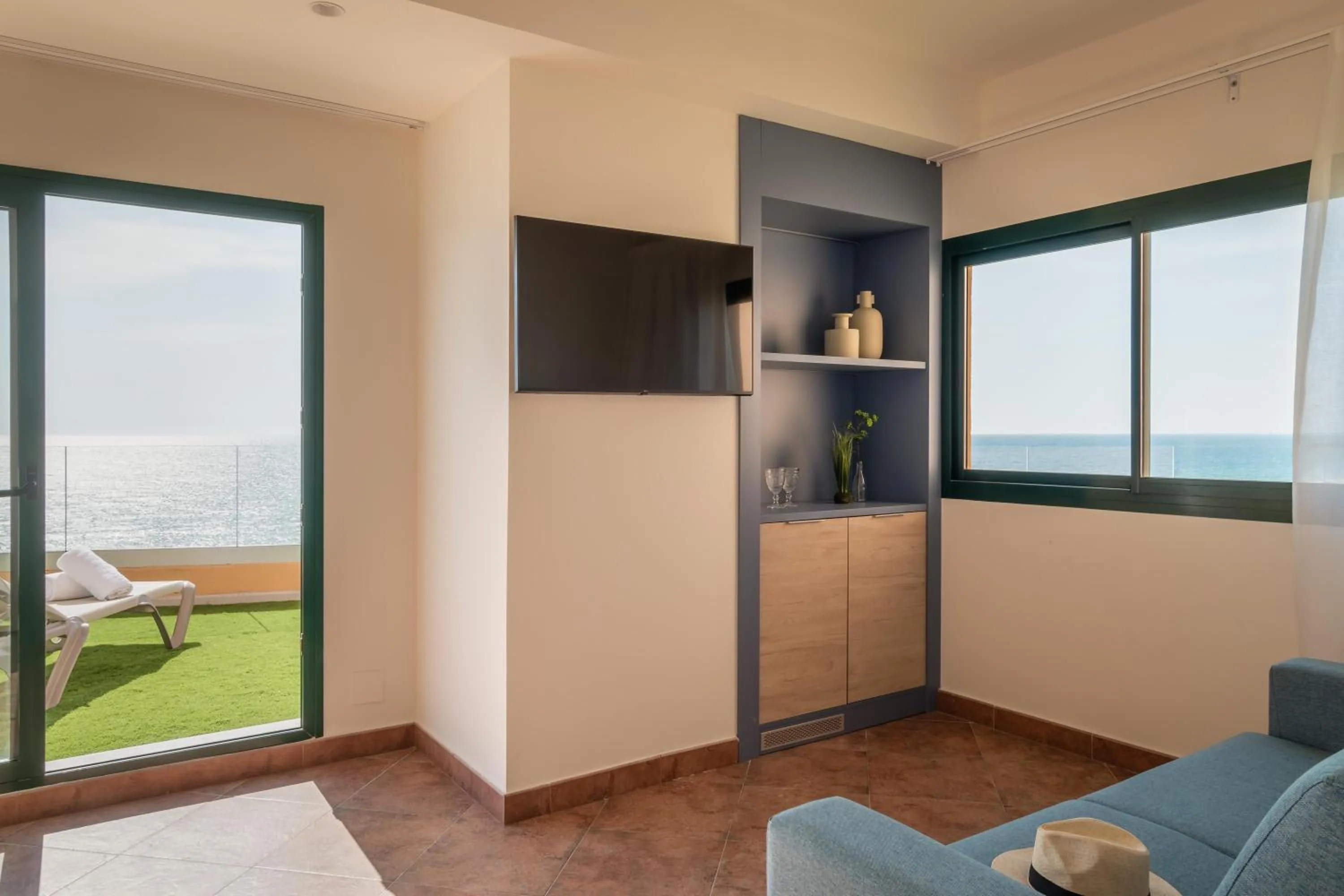 Photo of the whole room in ALEGRIA Colonial Mar Aquafun