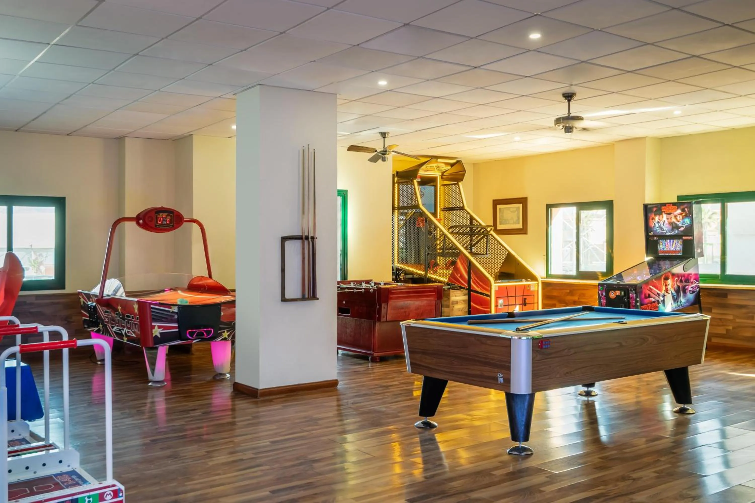 Activities in ALEGRIA Colonial Mar Aquafun