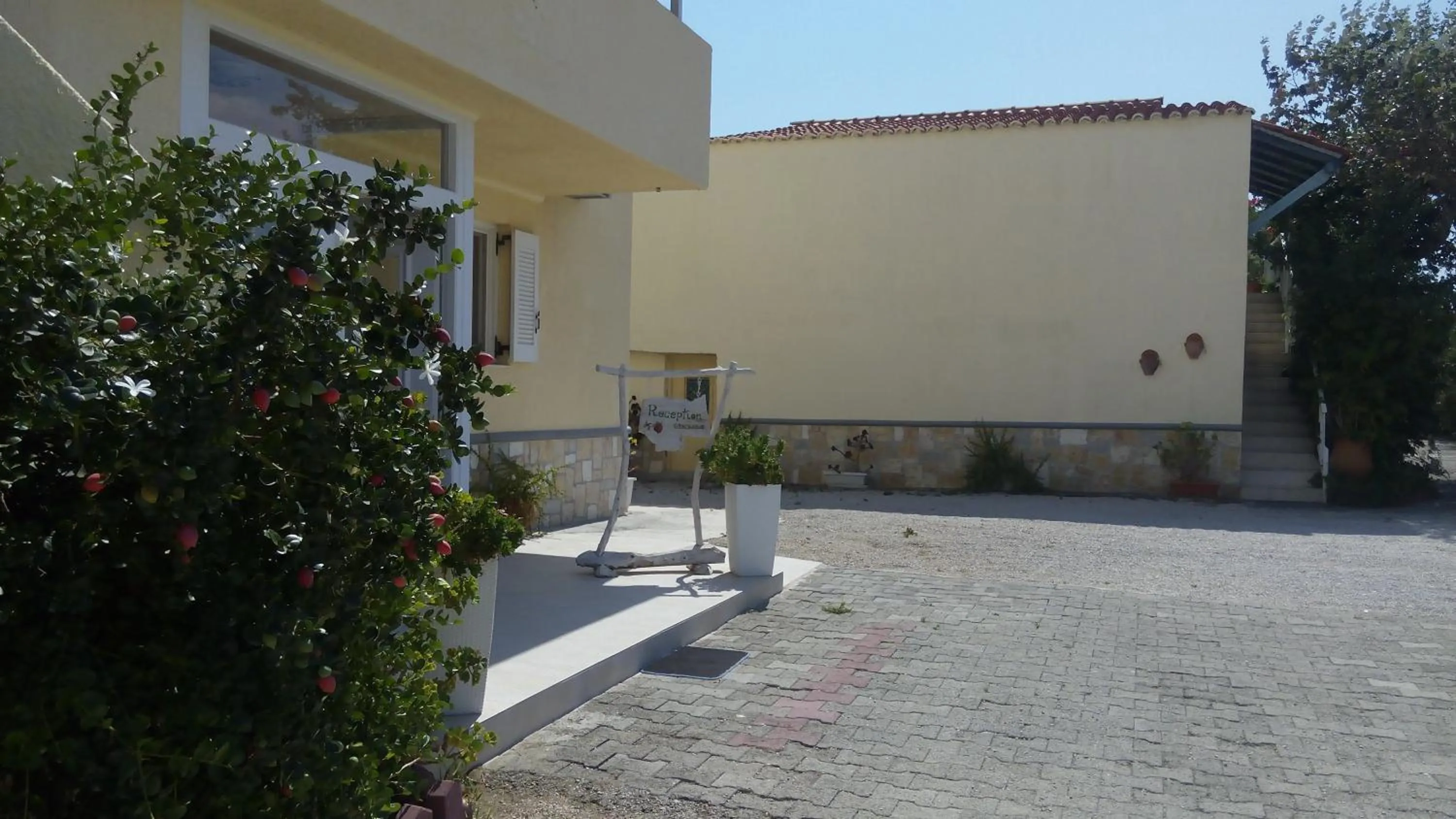 Facade/entrance in Leonidas Resort