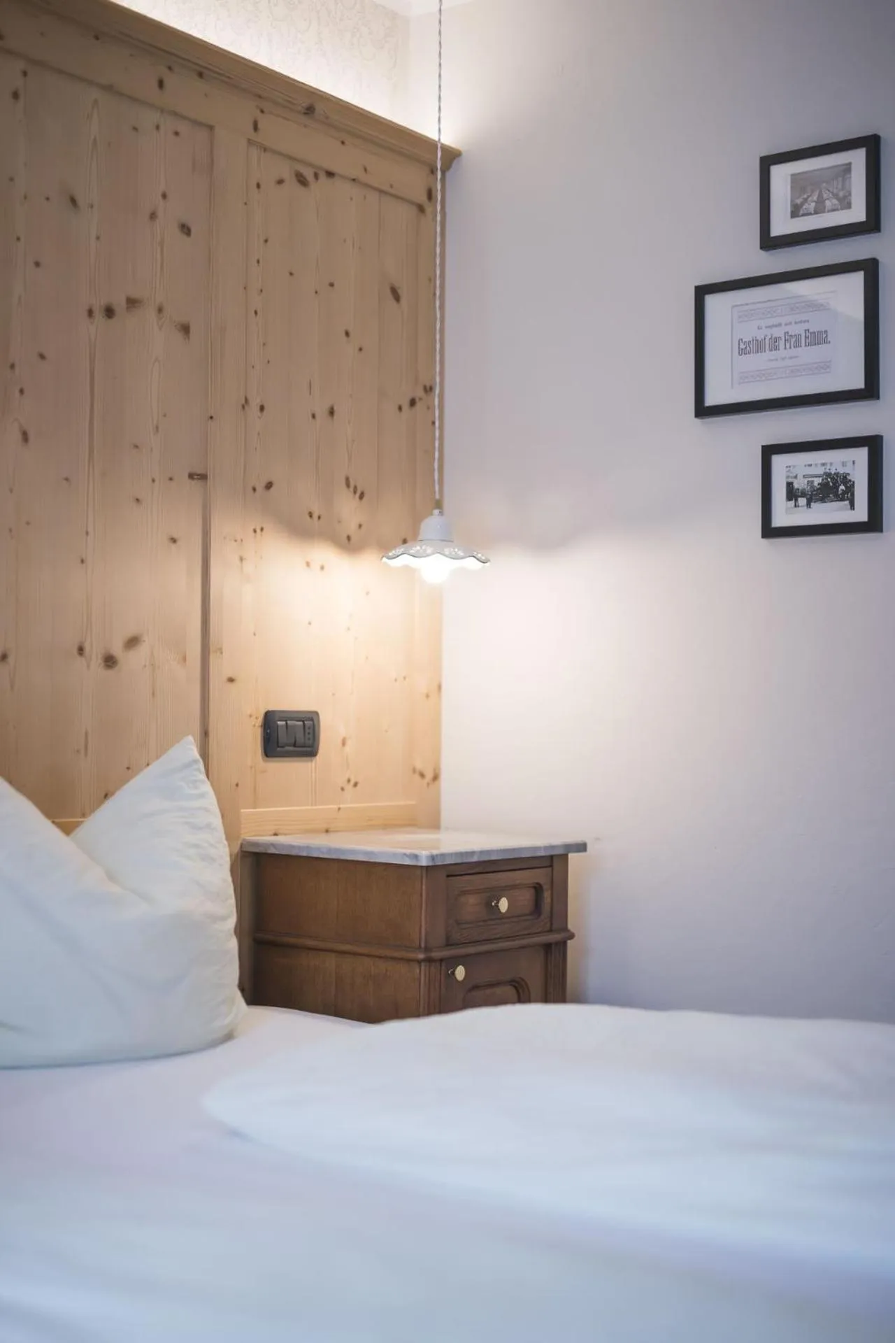 Decorative detail, Bed in Emma Historic Hotel