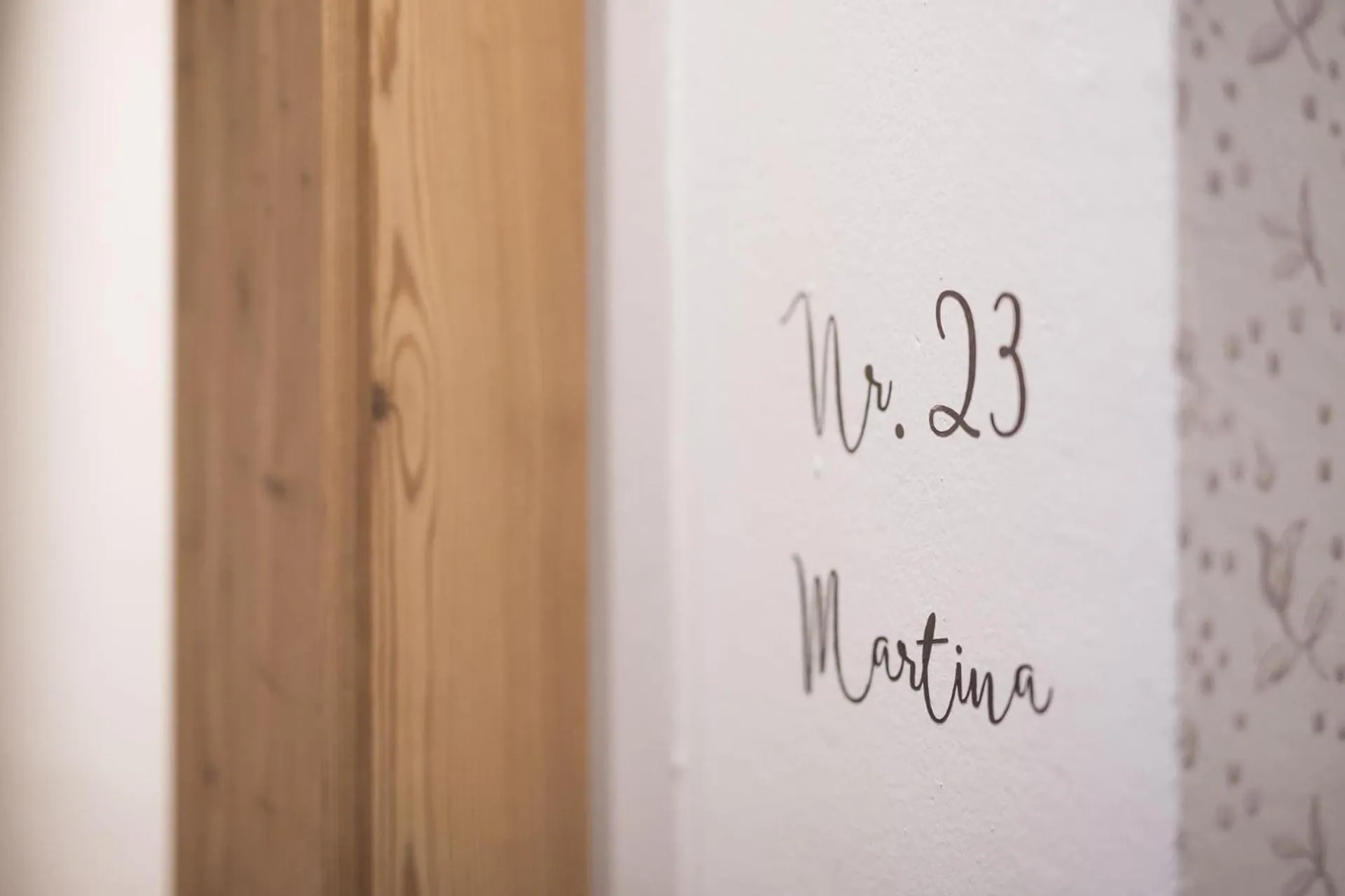 Decorative detail in Emma Historic Hotel