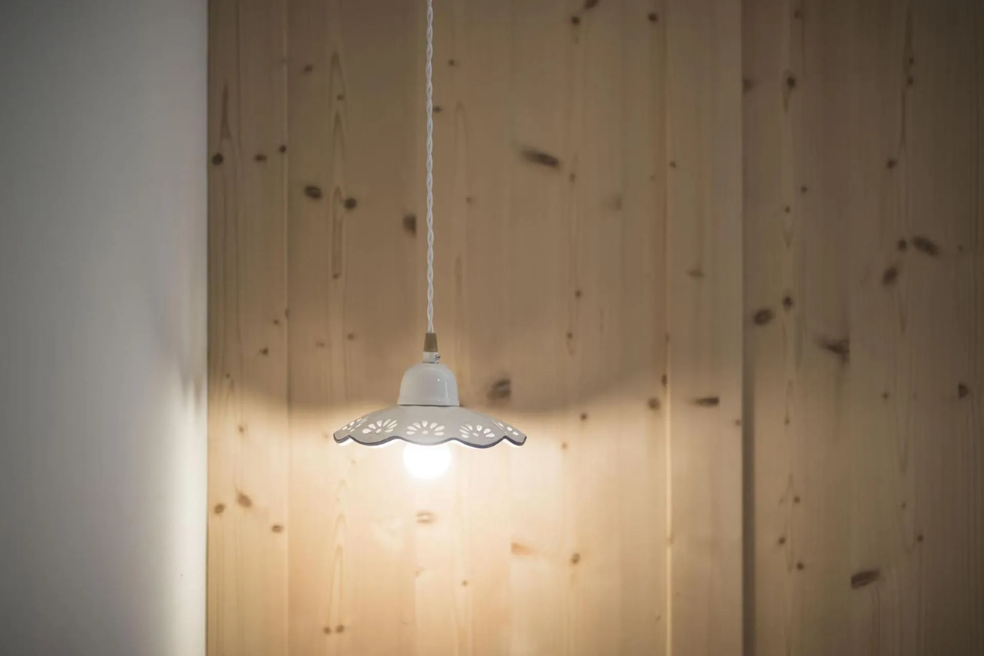 Decorative detail in Emma Historic Hotel