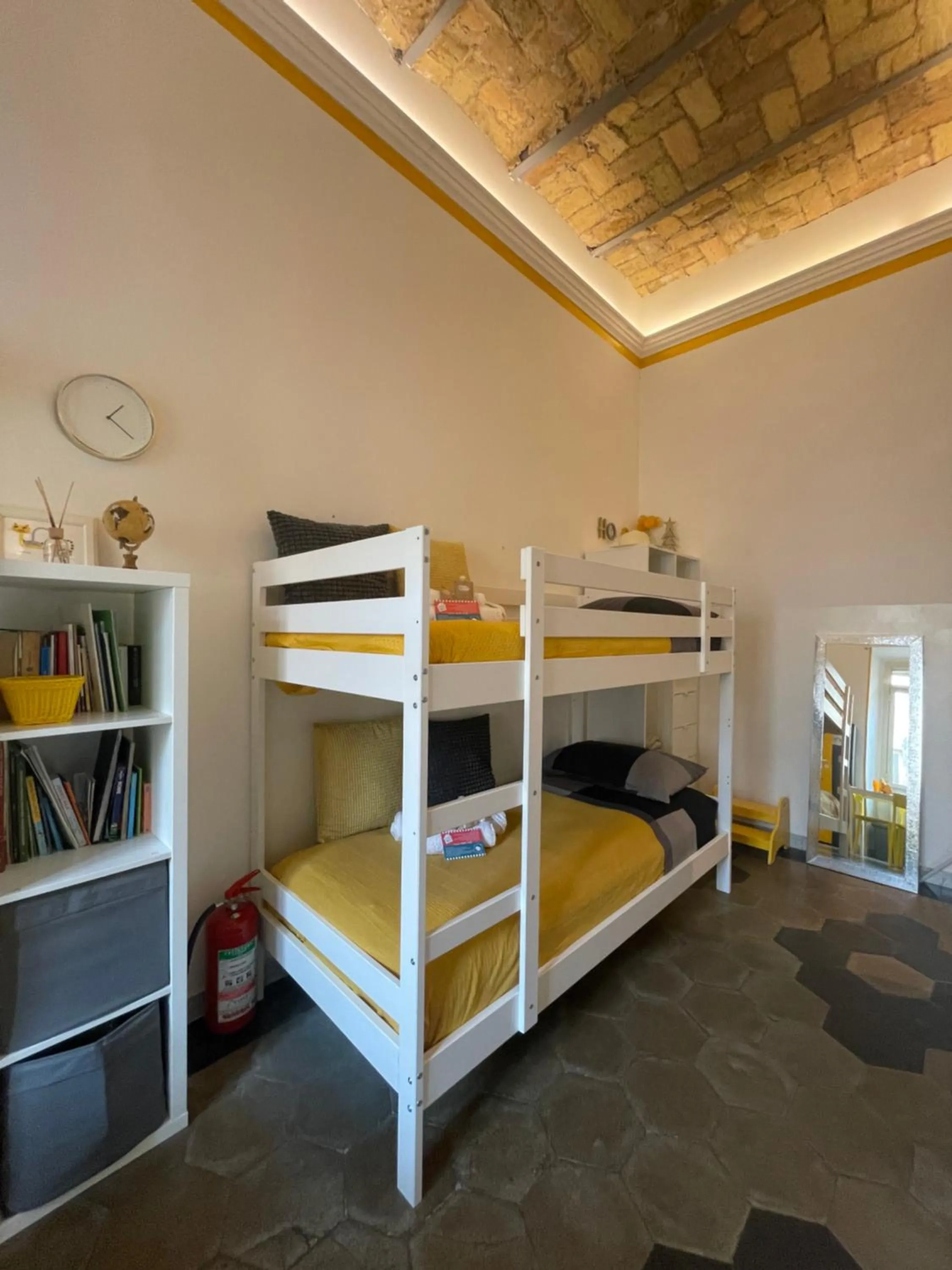 Living room, Bed in A casa di Ale e Lalla