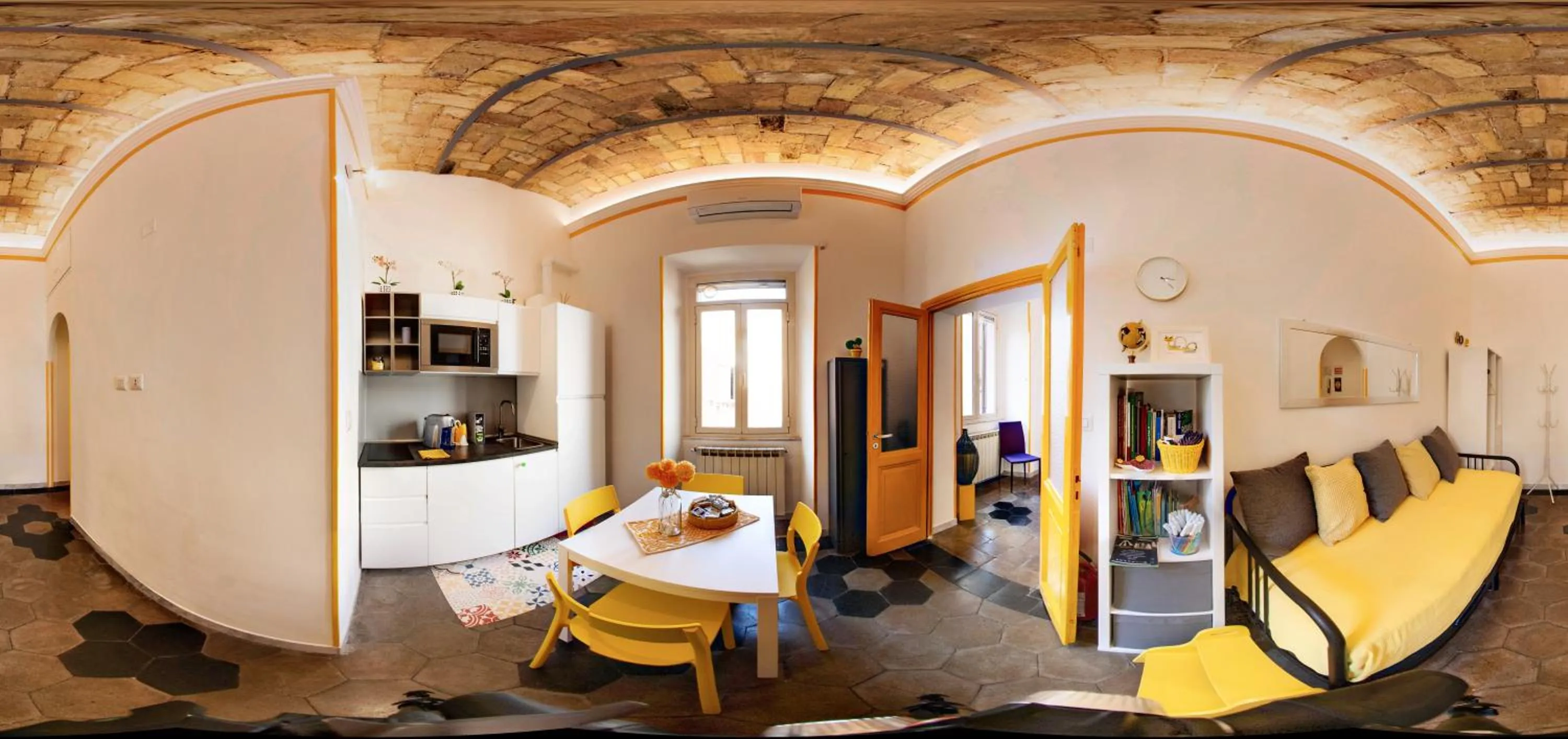 Photo of the whole room in A casa di Ale e Lalla