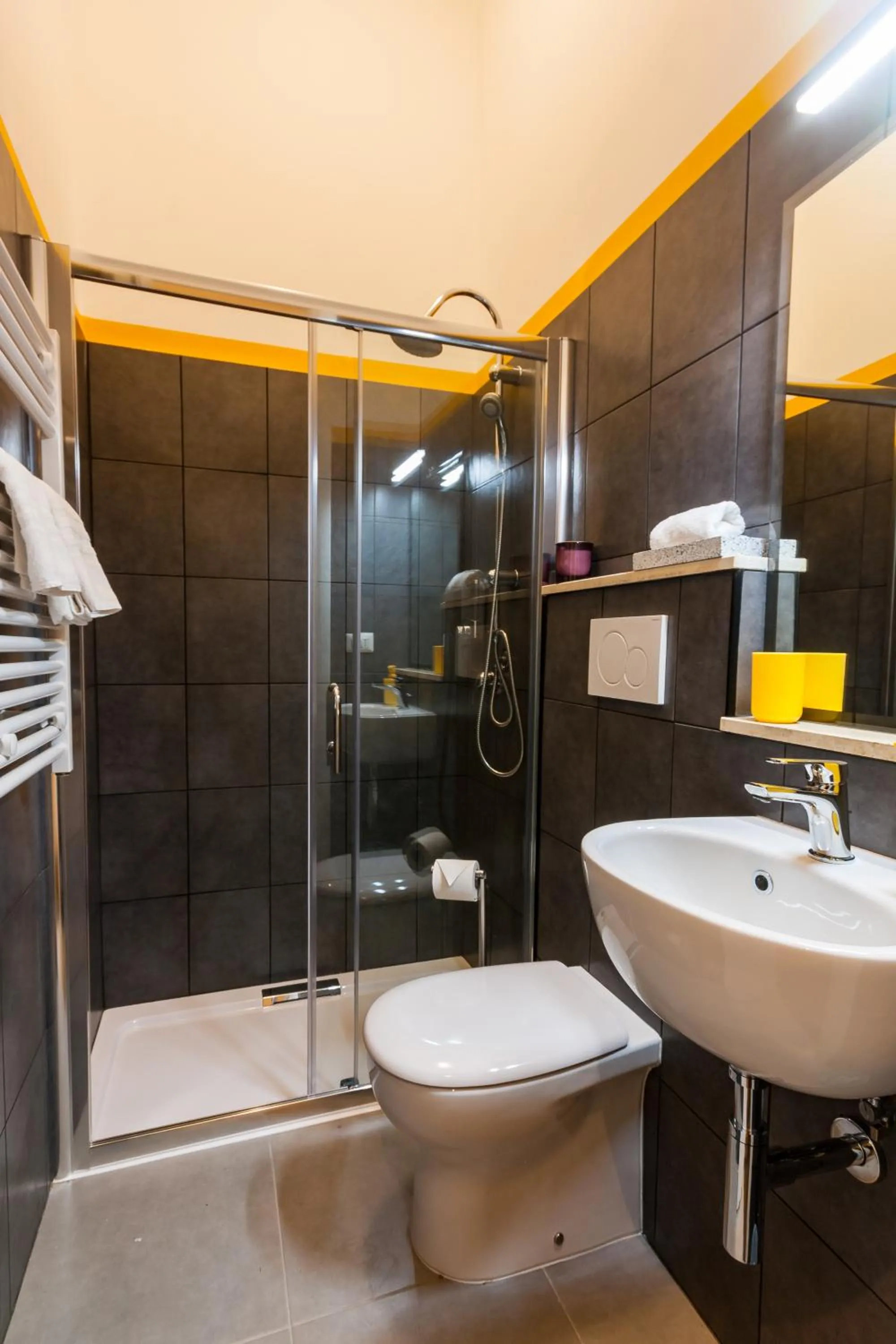 Shower in A casa di Ale e Lalla