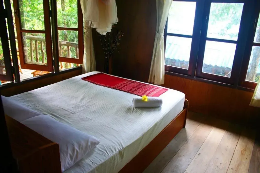 Deluxe Twin Room with Sea View in Banhalawee Deluxe Twin Room with Sea View in Banhalawee