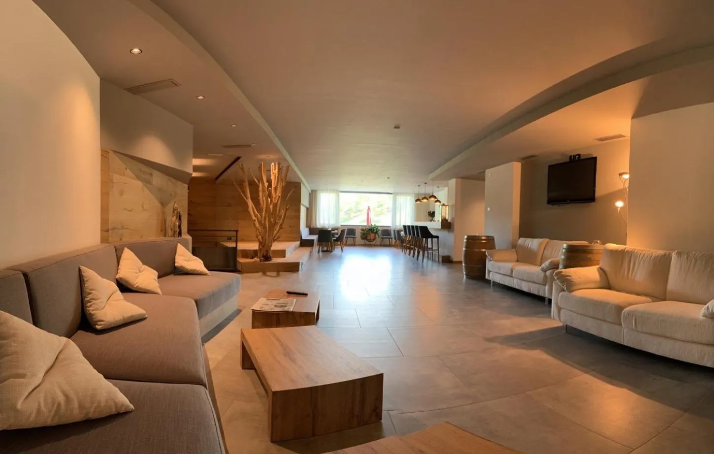 Property building in Hotel Al Lago