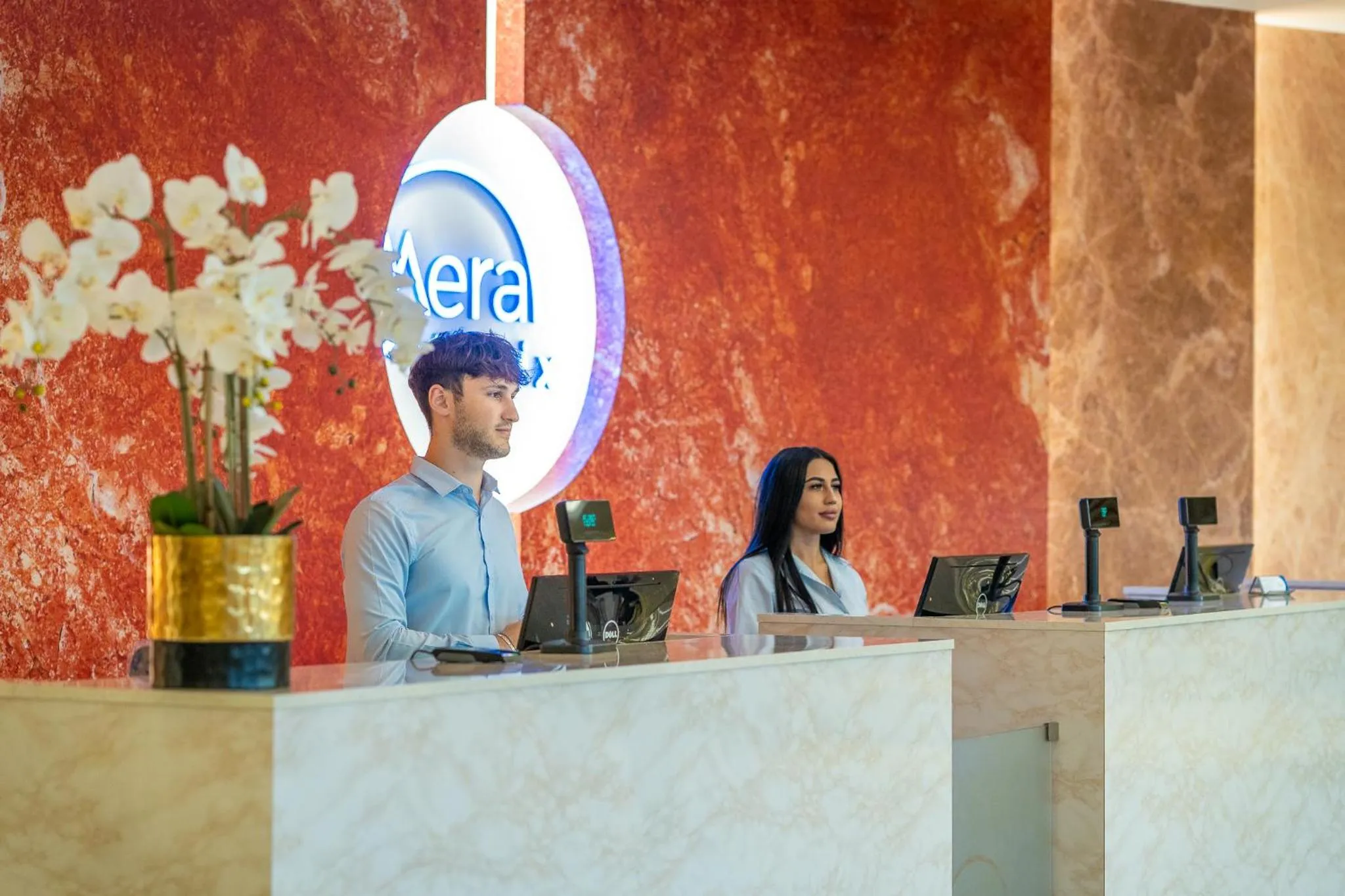 Property building in Mera Onix