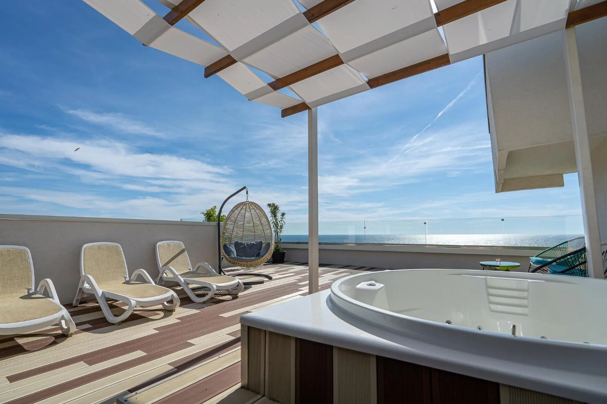 Balcony/Terrace in Mera Onix