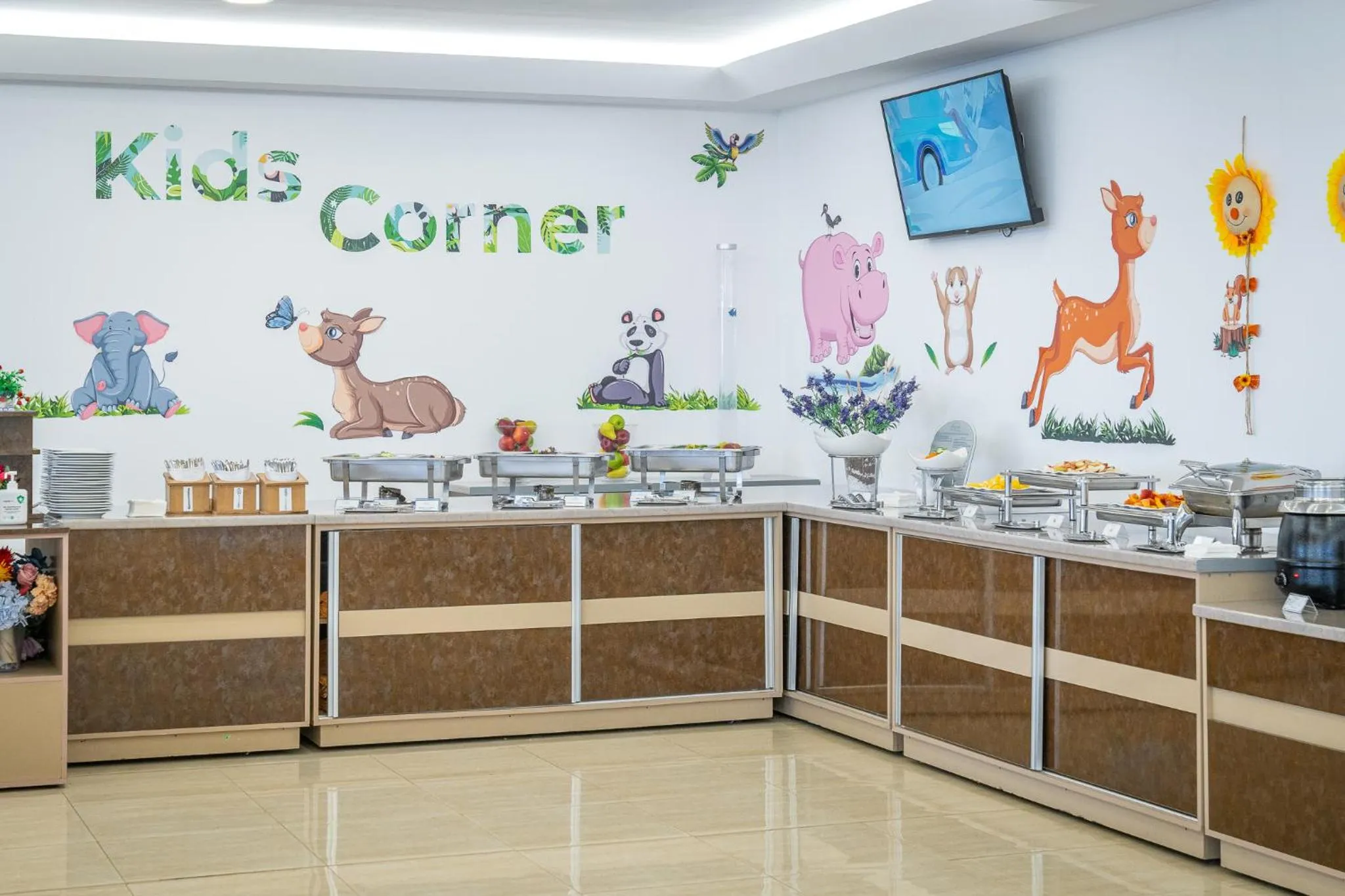 Restaurant/places to eat in Mera Onix