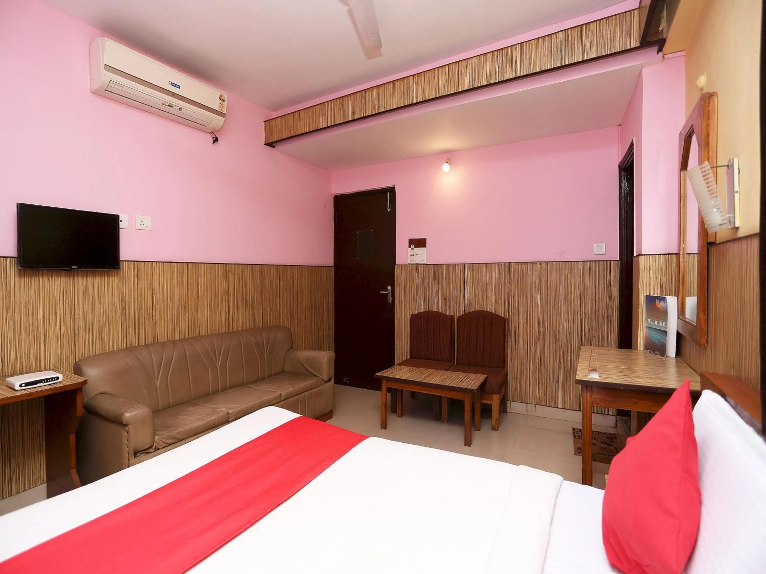 Bedroom, Bed in Super Hotel O Centre Point