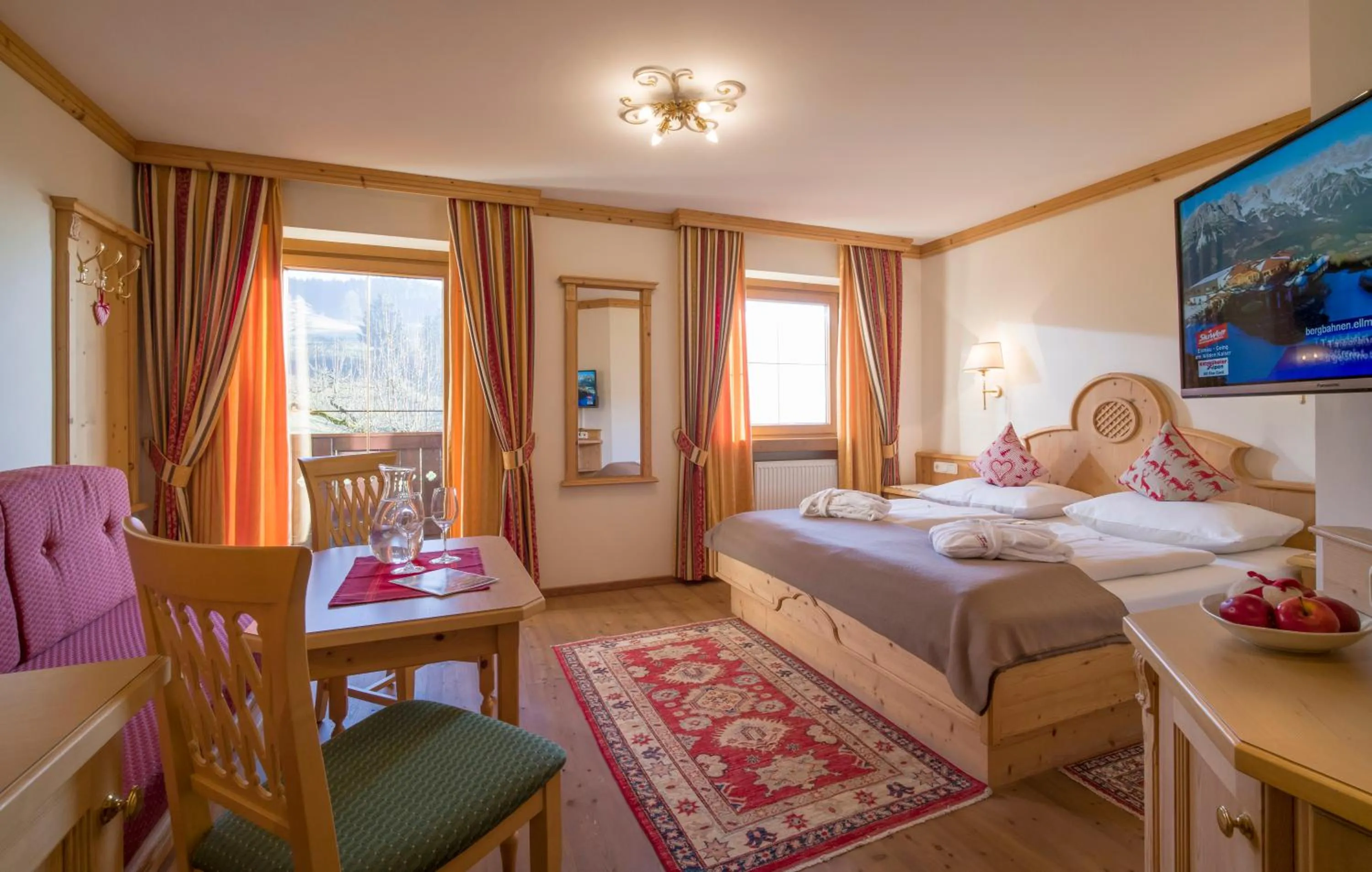 Photo of the whole room, Bed in Erlebnisgut & Reiterhof Oberhabach