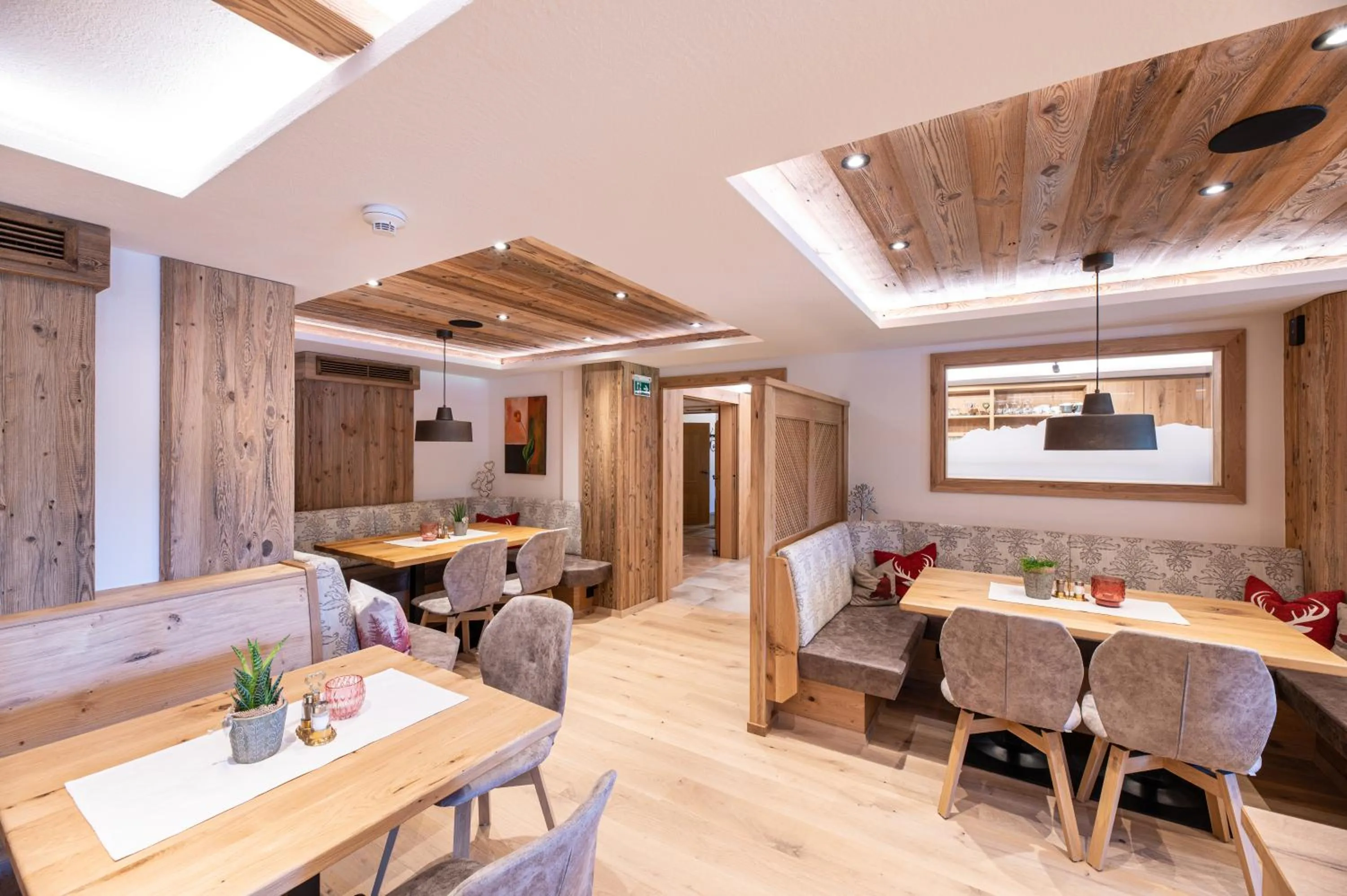 Restaurant/places to eat in Erlebnisgut & Reiterhof Oberhabach